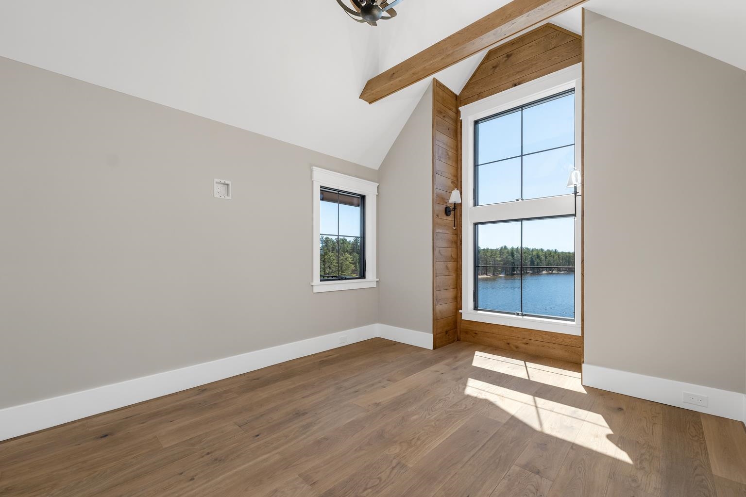 Gilford, New Hampshire, 03249, United States, 5 Bedrooms Bedrooms, ,6 BathroomsBathrooms,Residential,For Sale,1794777
