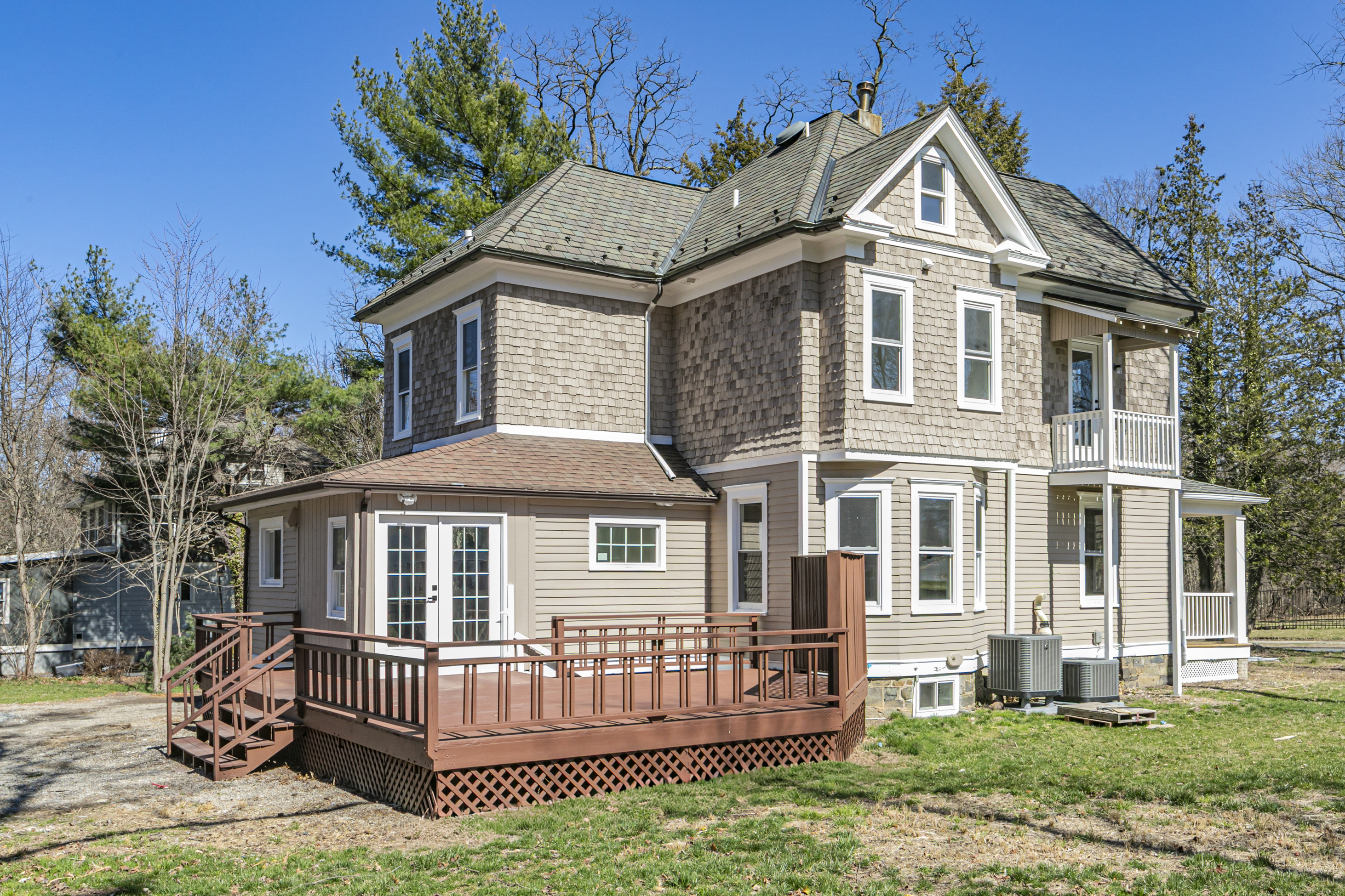  Historic Details to Modern Finishes - The Best of Both on a Double Lot - 物件實景