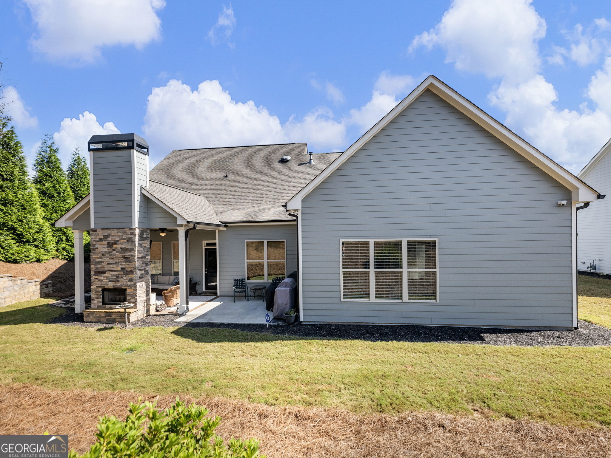 Hoschton, Georgia, 30548, United States, 5 Bedrooms Bedrooms, ,3 BathroomsBathrooms,Residential,For Sale,1986295