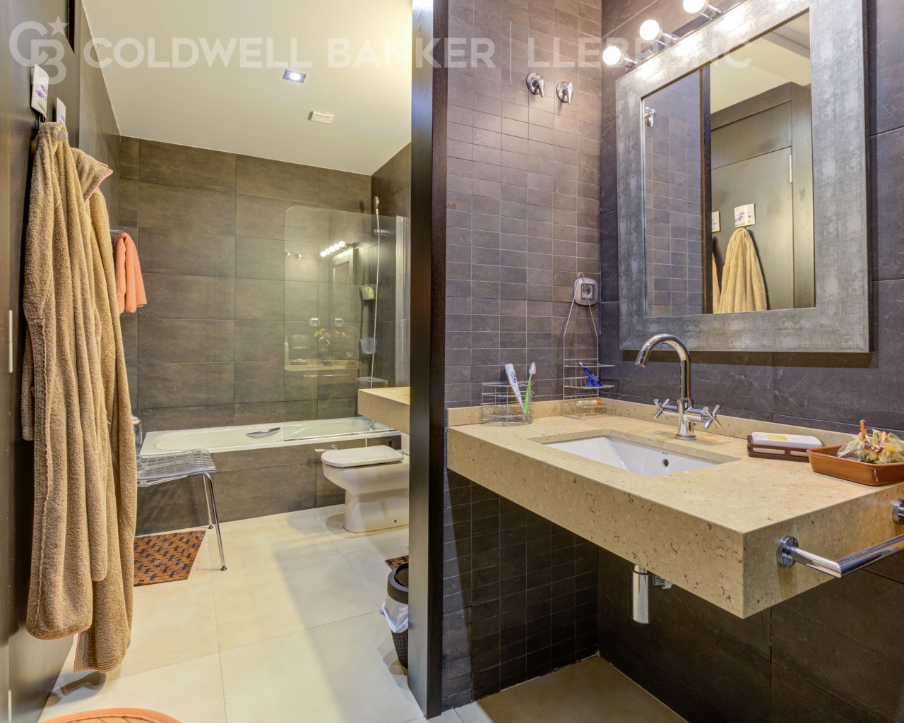 Barcelona, Barcelona, Sarri? - Sant Gervasi, Vallv, Barcelona, Catalonia, ES, 7 Bedrooms Bedrooms, ,6 BathroomsBathrooms,Residential,For Sale,Barcelona, Barcelona, Sarri? - Sant Gervasi, Vallv,1613129