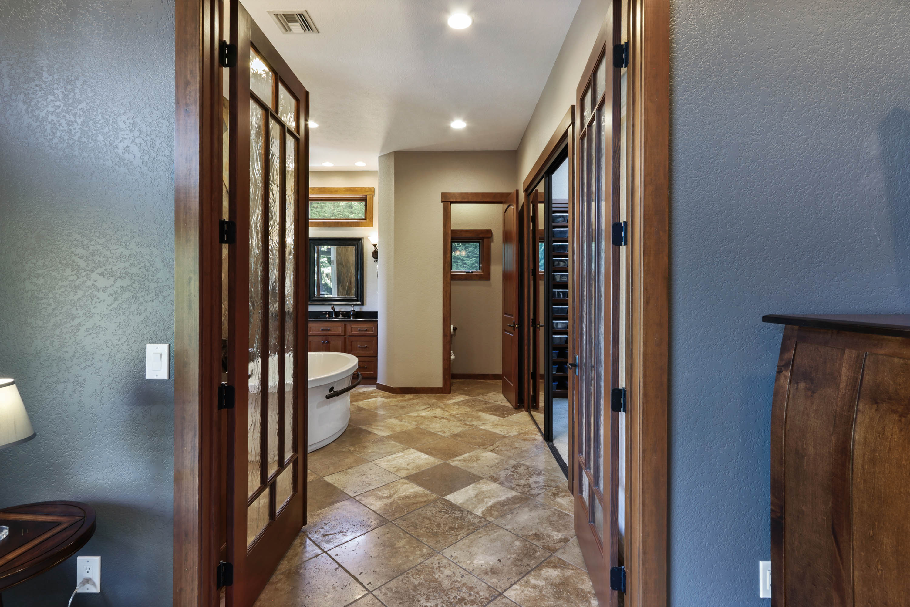 Priest River, Idaho, 83856, United States, 4 Bedrooms Bedrooms, ,5 BathroomsBathrooms,Residential,For Sale,1921614