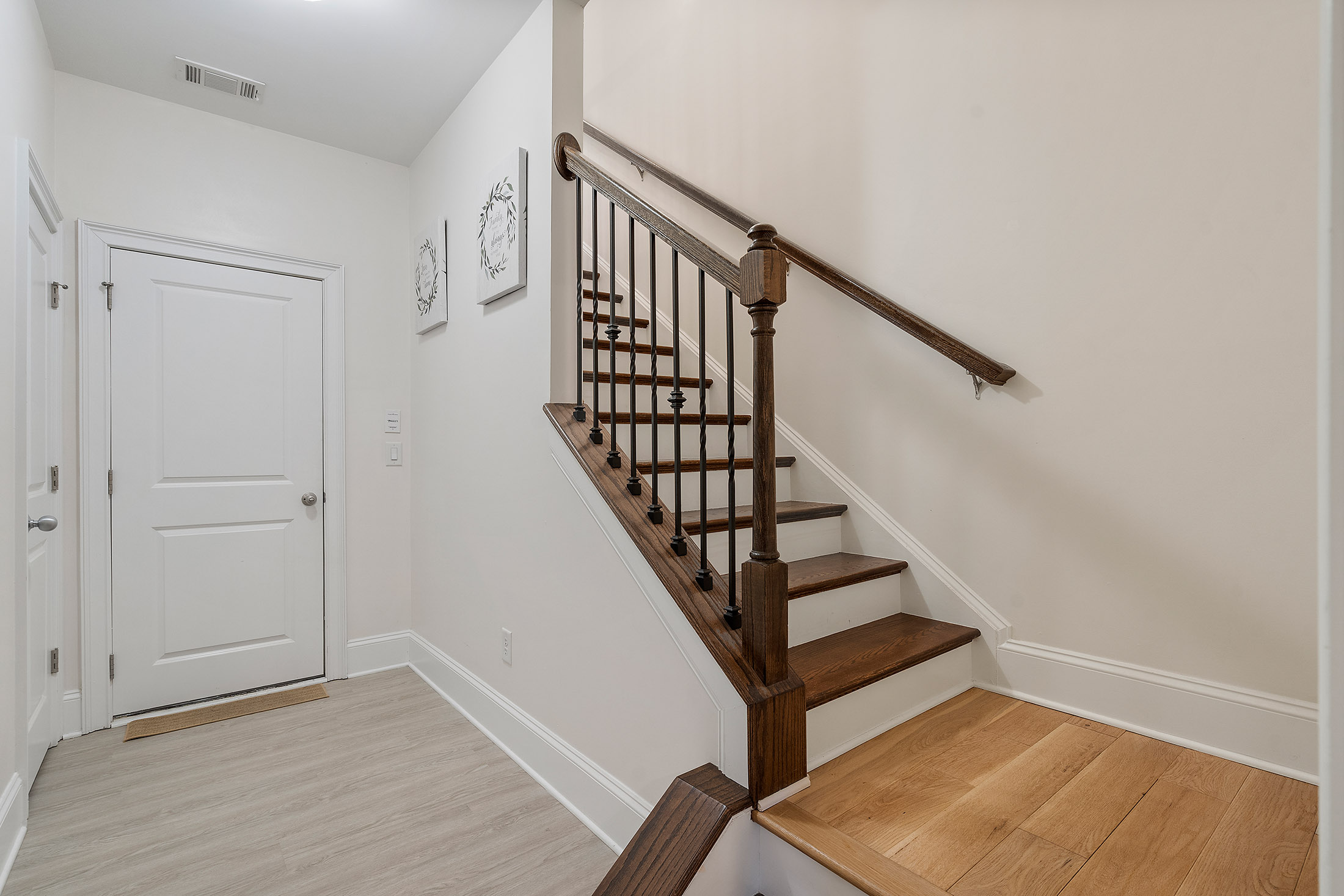  Three Bedroom Showstopper in the Gated Gramercy Community in Dunwoody - 物件實景