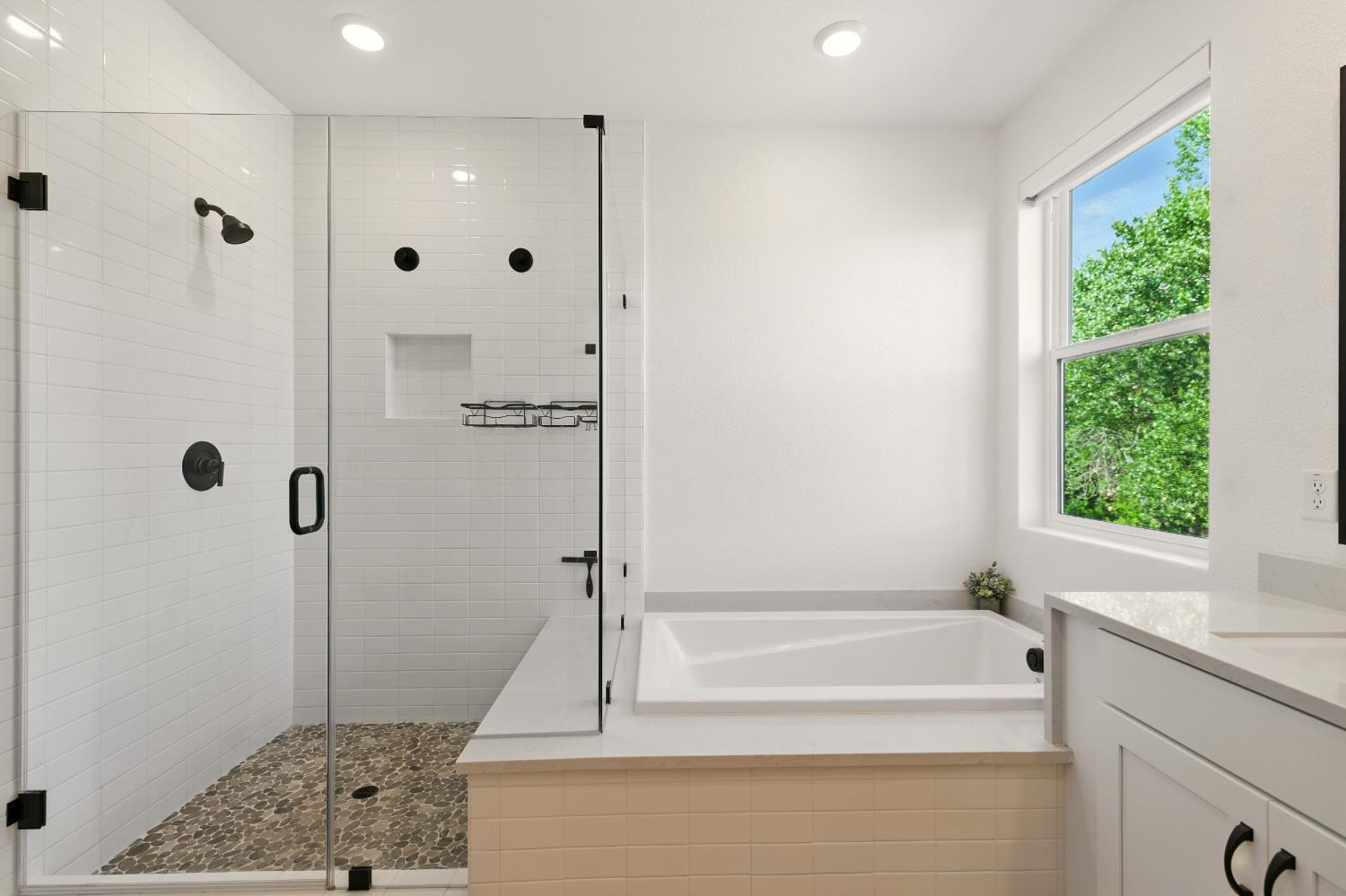 Granite Bay, California, 95746, United States, 4 Bedrooms Bedrooms, ,3 BathroomsBathrooms,Residential,For Sale,1875831