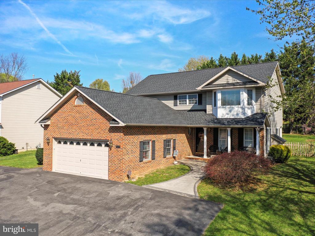 Winchester, Virginia, 22603, United States, 3 Bedrooms Bedrooms, ,3 BathroomsBathrooms,Residential,For Sale,1754503