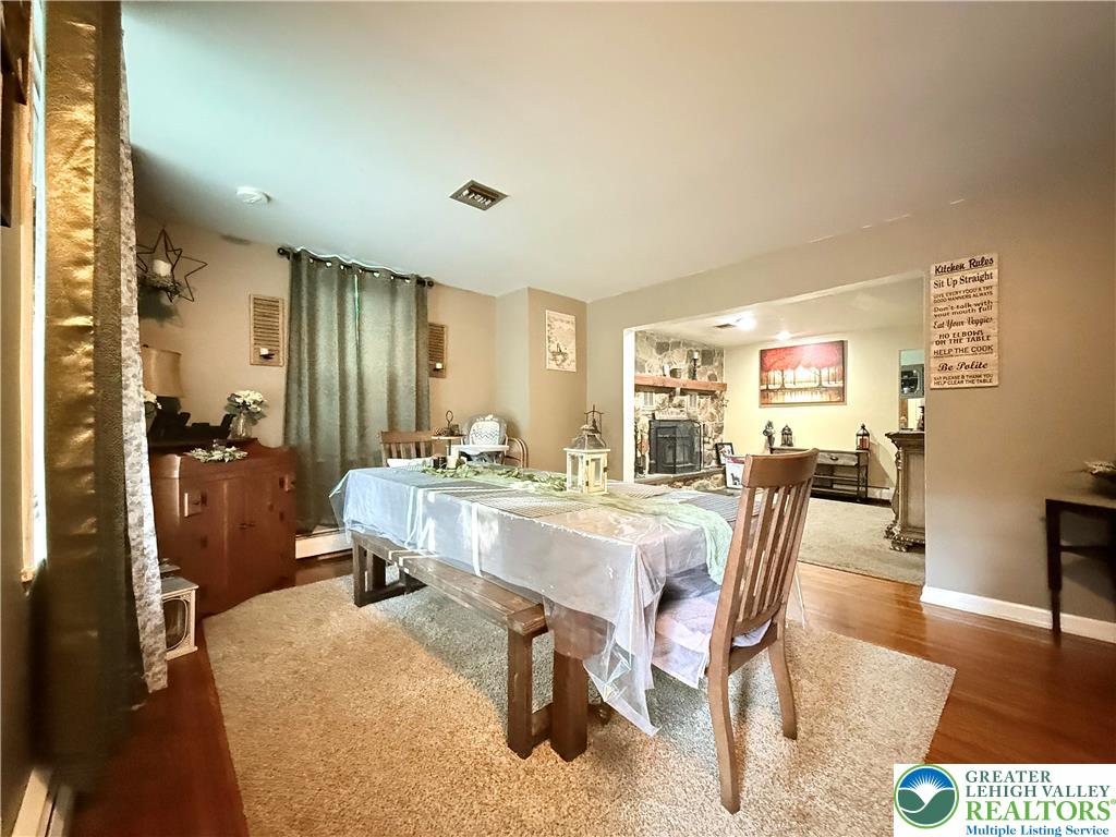 Allentown City, Pennsylvania, 18103, United States, 3 Bedrooms Bedrooms, ,2 BathroomsBathrooms,Residential,For Sale,1897296
