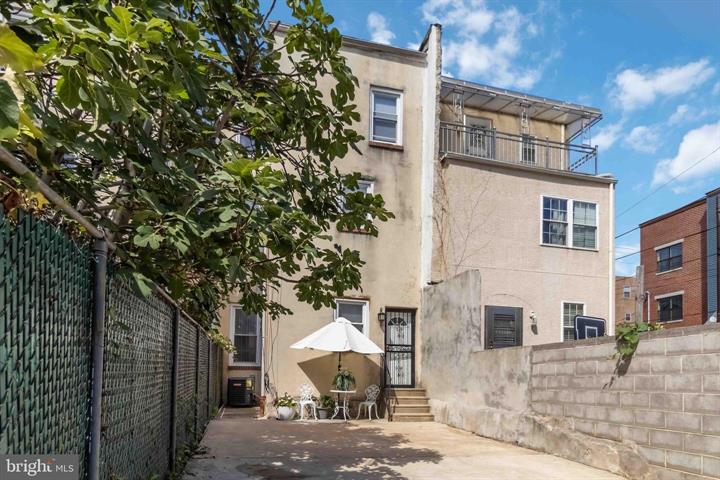Philadelphia, Pennsylvania, 19123, United States, 4 Bedrooms Bedrooms, ,3 BathroomsBathrooms,Residential,For Sale,1944903