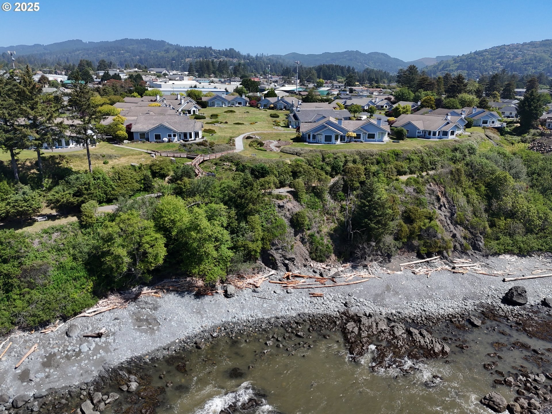Brookings, Oregon, 97415, United States, 3 Bedrooms Bedrooms, ,2 BathroomsBathrooms,Residential,For Sale,1977623