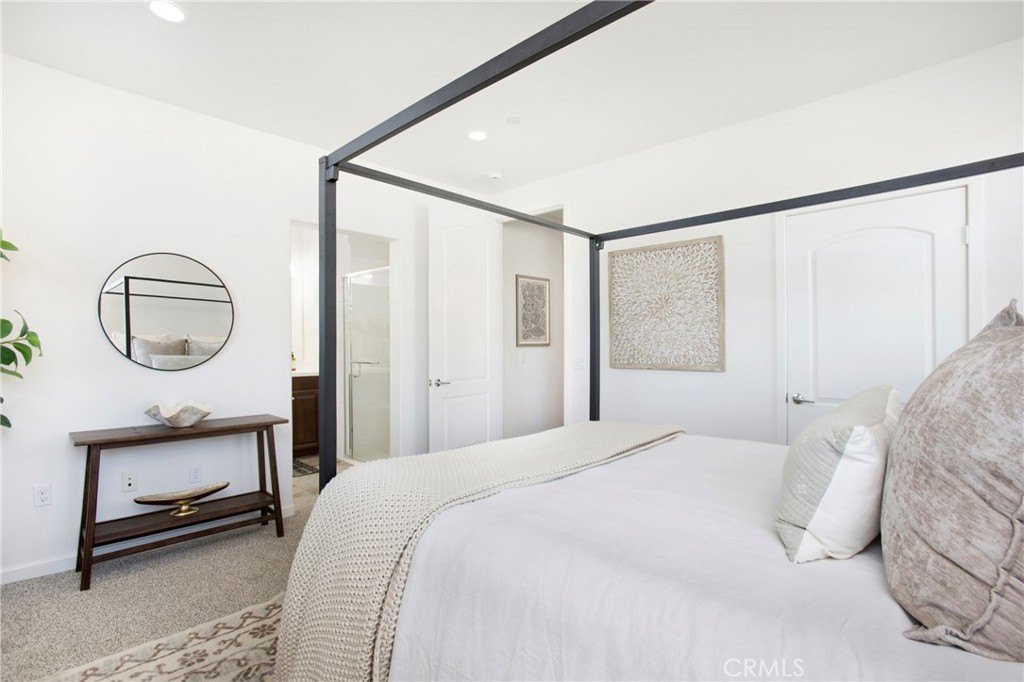 Brea, California, 92823, United States, 2 Bedrooms Bedrooms, ,2 BathroomsBathrooms,Residential,For Sale,1939924