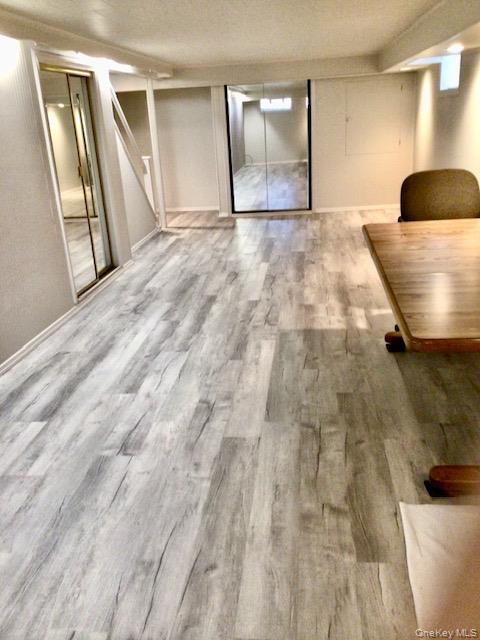 Glen Oaks, New York, 11004, United States, 4 Bedrooms Bedrooms, ,1 BathroomBathrooms,Residential,For Sale,1989655