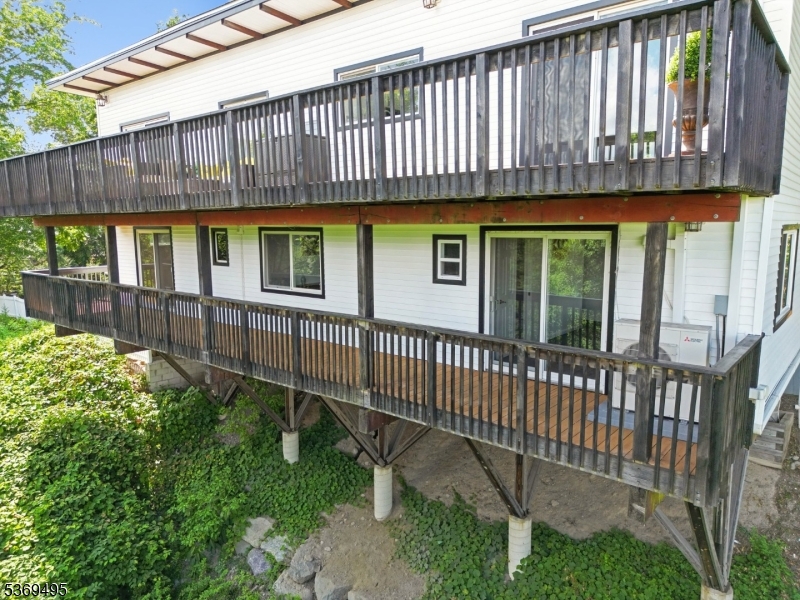 Kinnelon Boro, New Jersey, 07405, United States, 5 Bedrooms Bedrooms, ,4 BathroomsBathrooms,Residential,For Sale,1939062