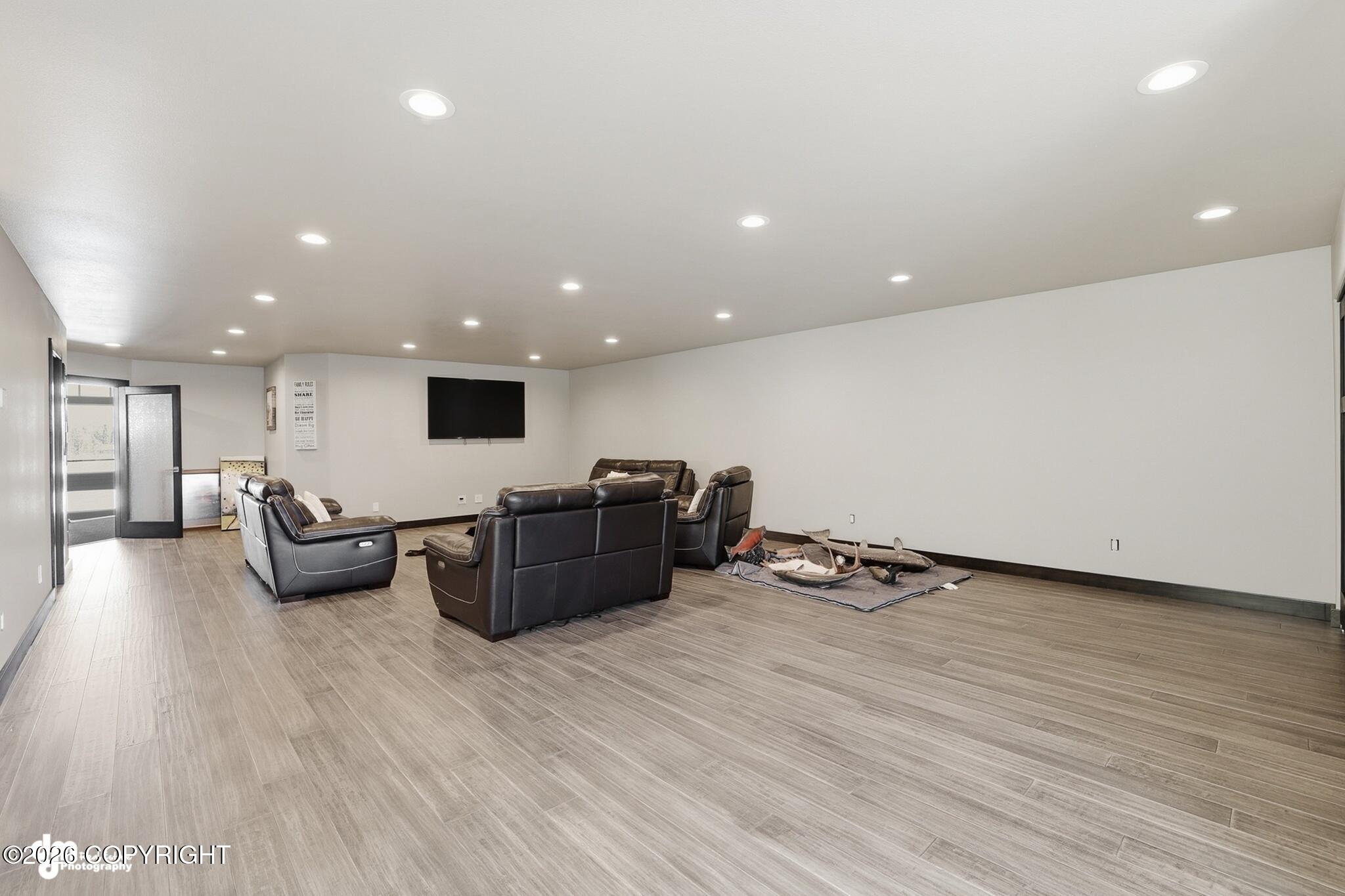 Soldotna, Alaska, 99669, United States, 5 Bedrooms Bedrooms, ,6 BathroomsBathrooms,Residential,For Sale,2021828