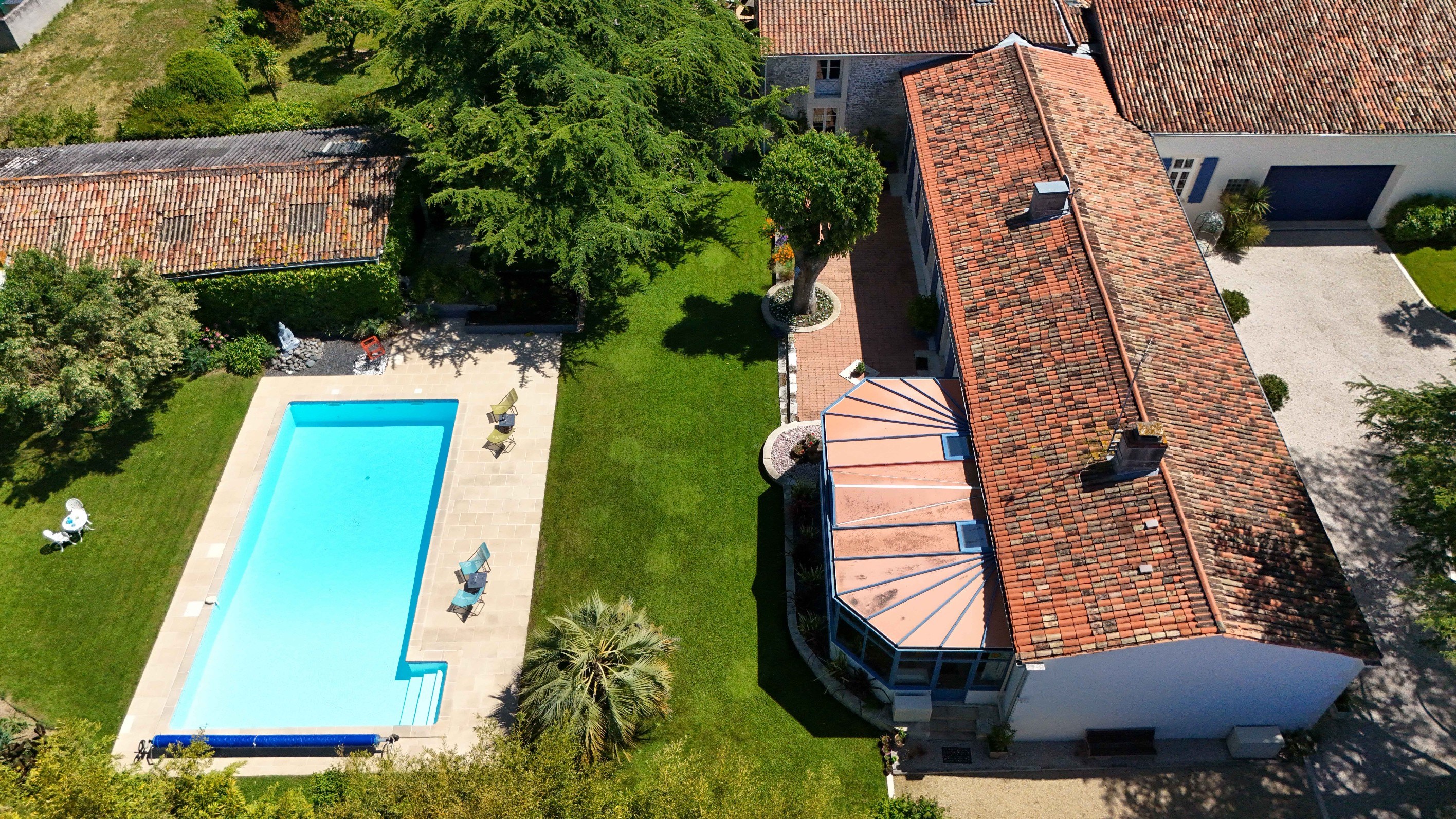  Longère a few minutes from La Rochelle in the village center, completely renova… - 物件實景