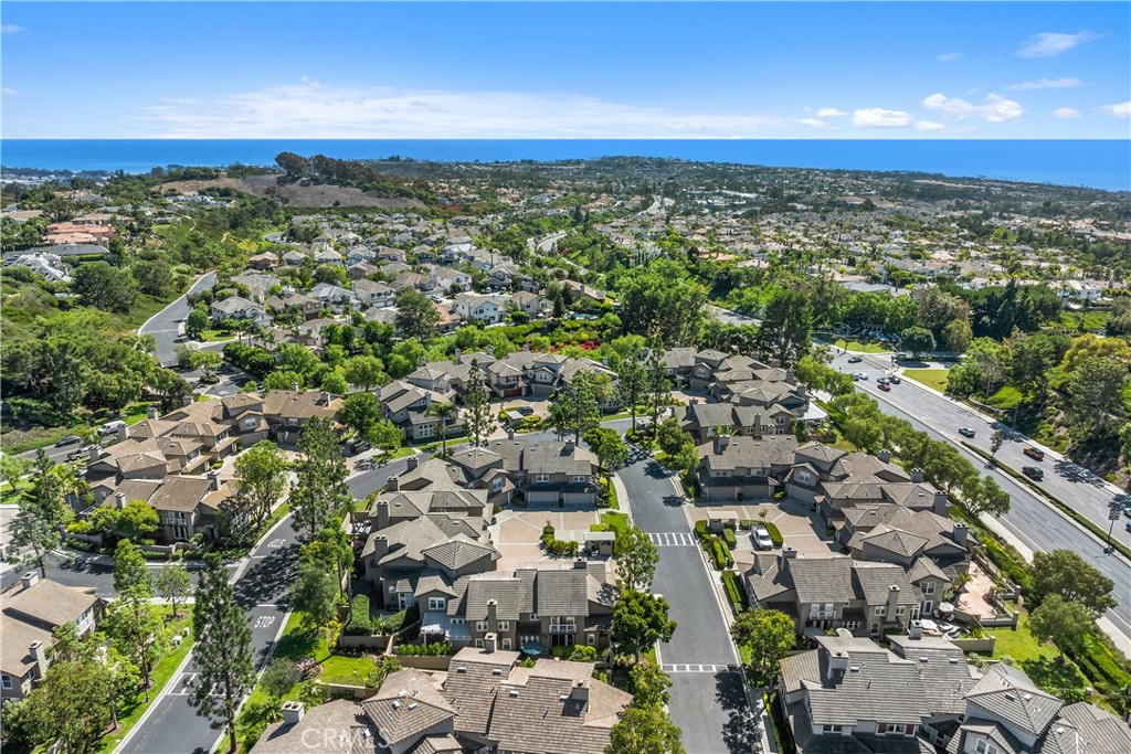 Laguna Niguel, California, 92677, United States, 2 Bedrooms Bedrooms, ,2 BathroomsBathrooms,Residential,For Sale,1947960