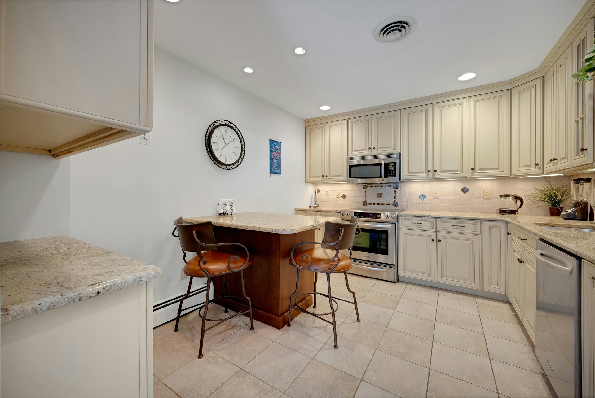  22 Hampton Court, Westwood, NJ 07675 - 物件實景