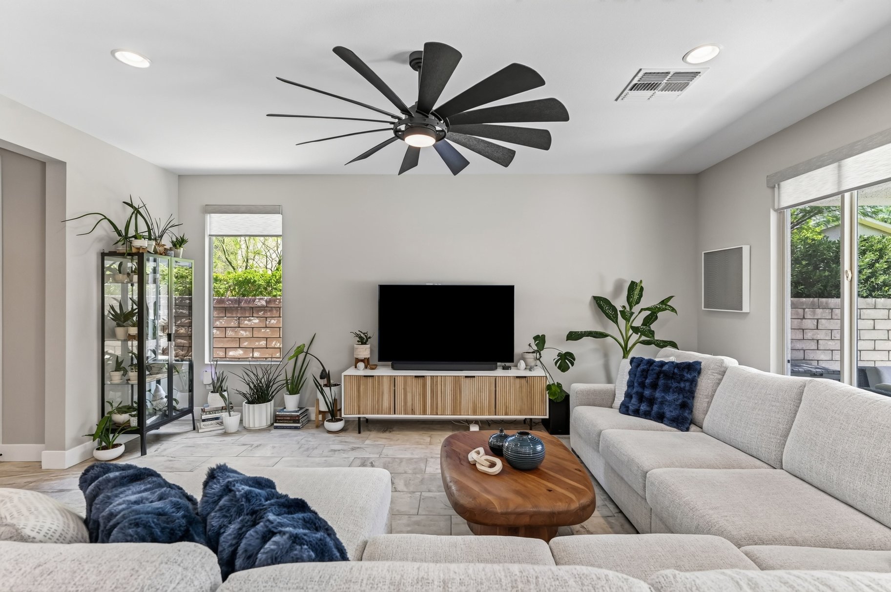  Mountain Views Meet Indoor-Outdoor Living in Reverence @ Summerlin - 物件實景