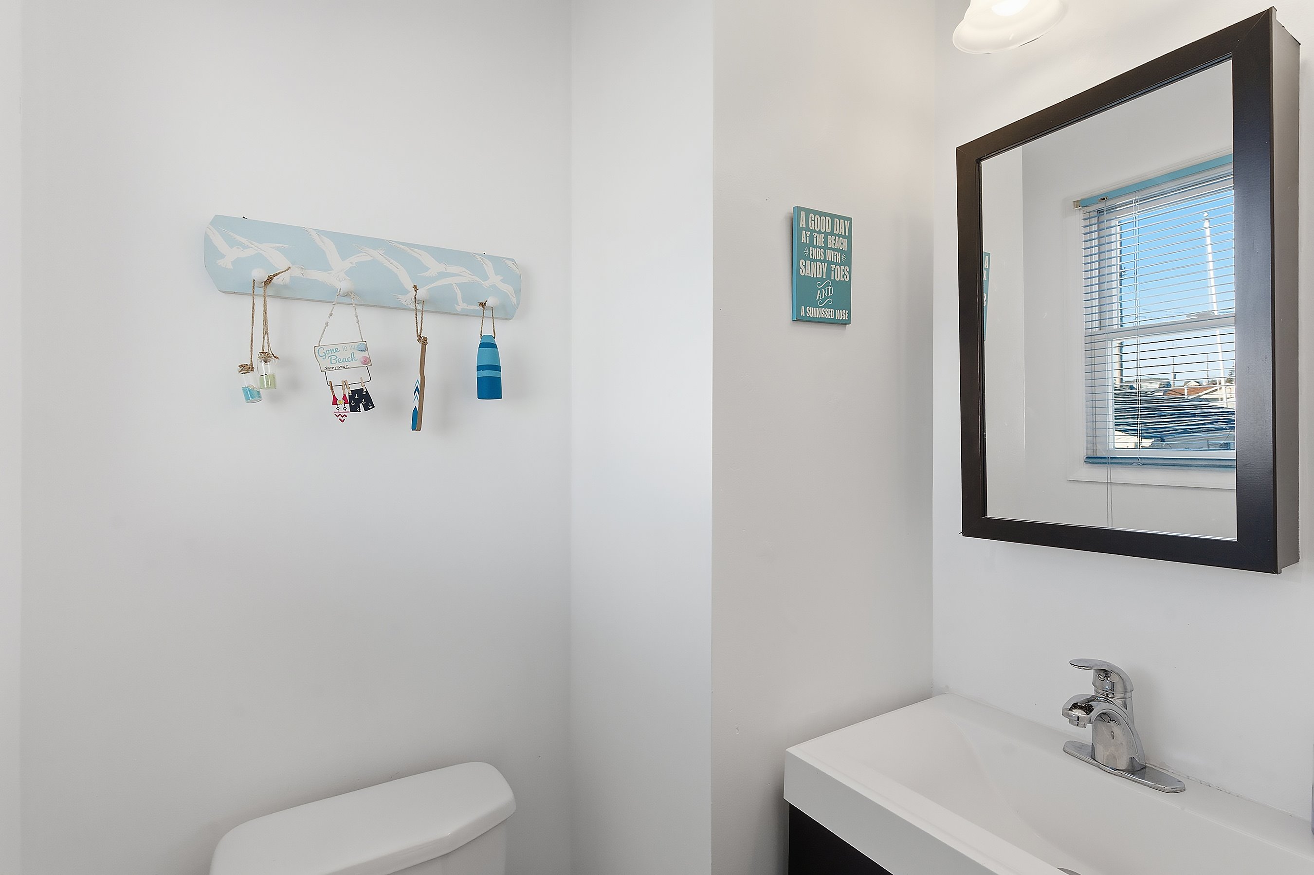 Lavallette, New Jersey, 08735, United States, 2 Bedrooms Bedrooms, ,2 BathroomsBathrooms,Residential,For Sale,2001933