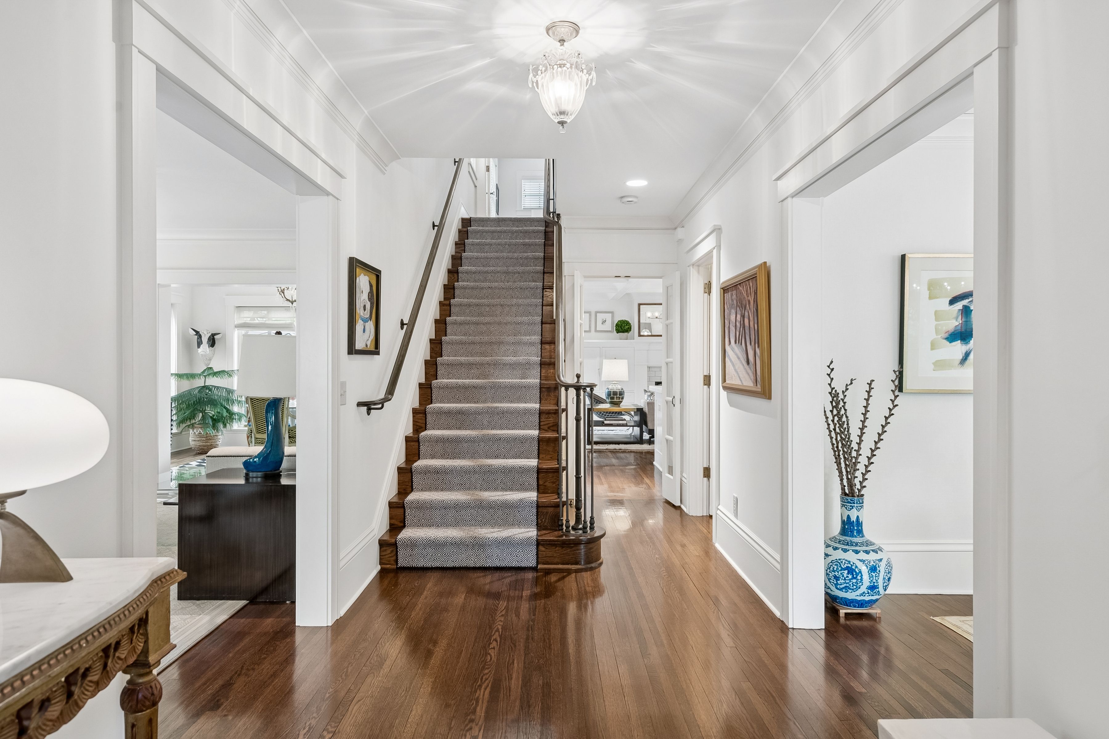  Architectural Elegance in Prestigious Kenwood - 物件實景