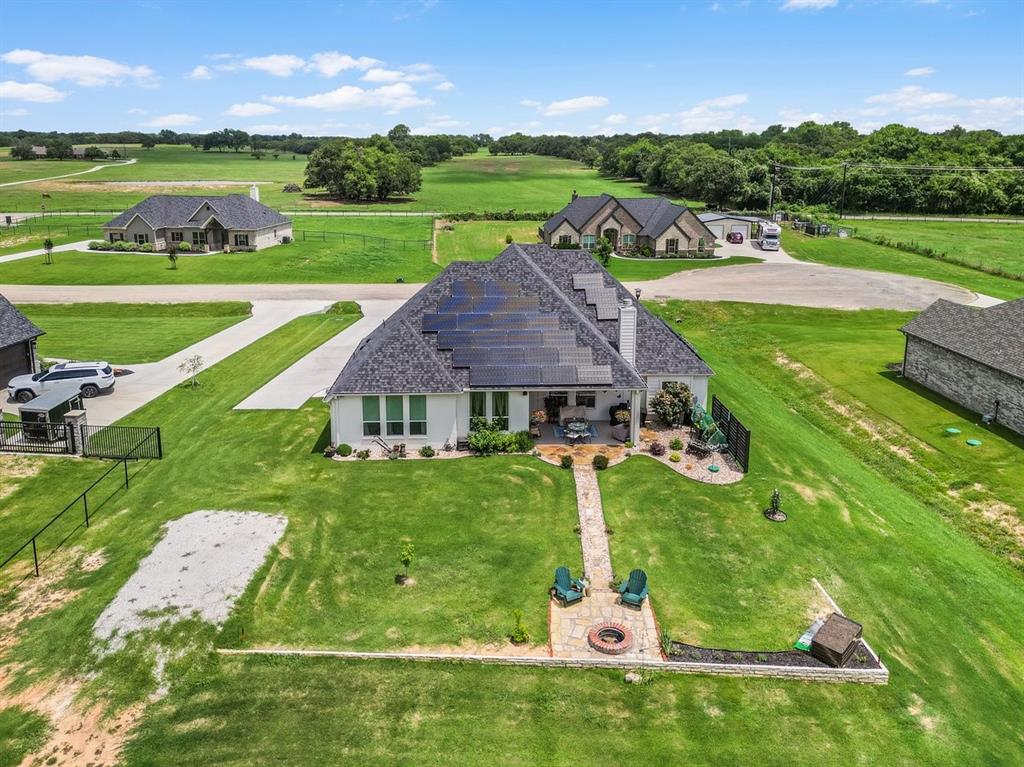 Springtown, Texas, 76082, United States, 3 Bedrooms Bedrooms, ,2 BathroomsBathrooms,Residential,For Sale,1943029