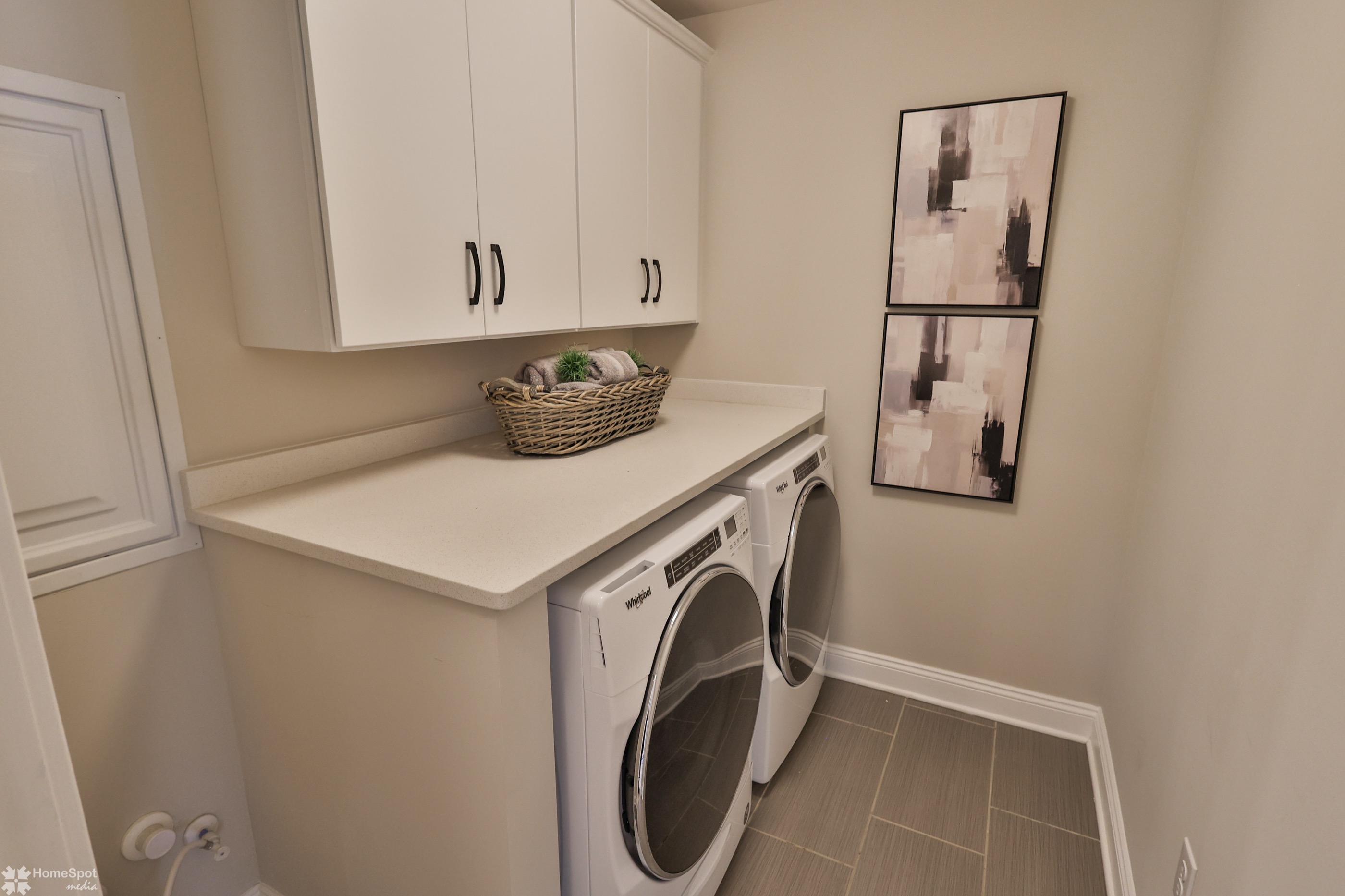 Easton, Pennsylvania, 18045, United States, 3 Bedrooms Bedrooms, ,3 BathroomsBathrooms,Residential,For Sale,1921447