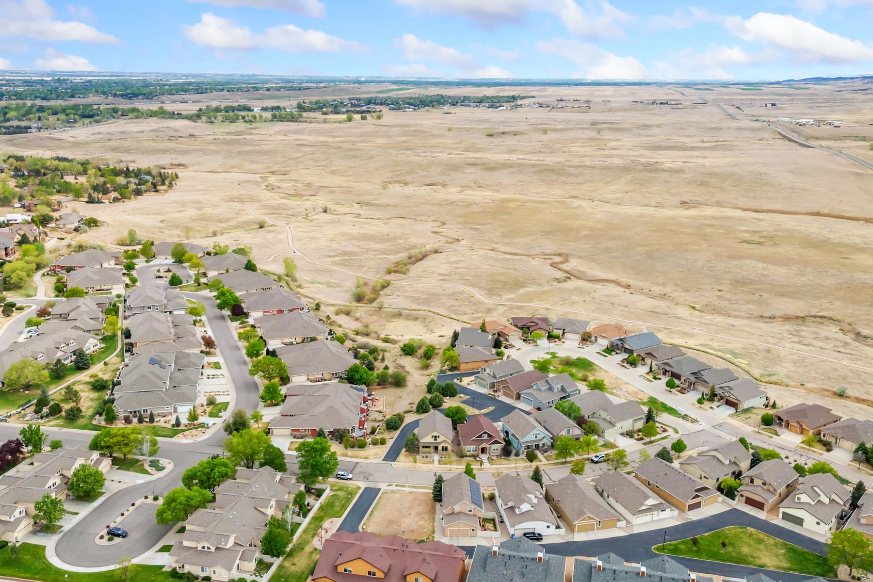  Beautifully Maintained Home in the Highly Sought-After Harmony Ridge Community - 物件實景