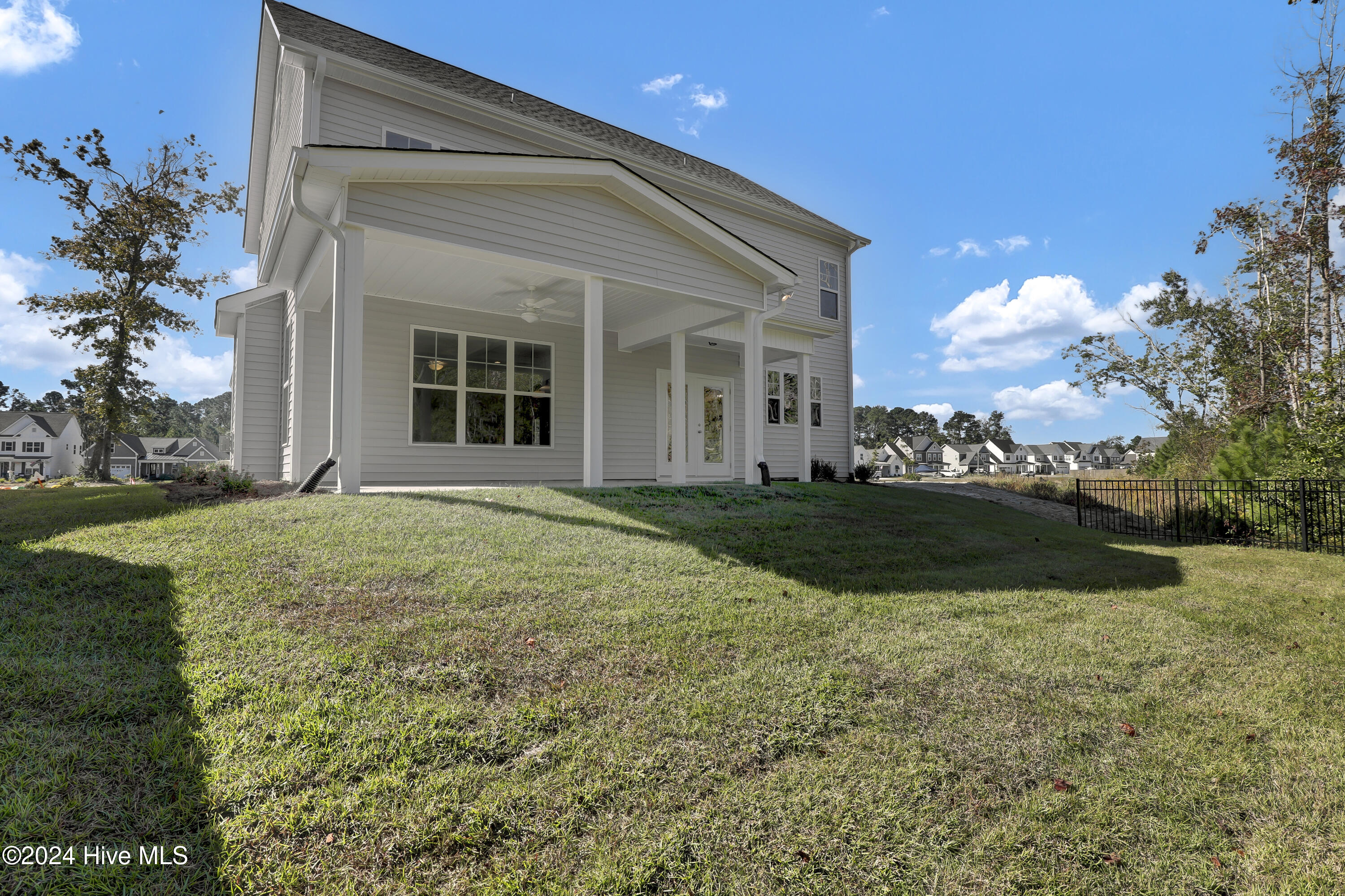 133 Tilloo Cut Way, Hampstead, North Carolina, 28443, United States, 4 Bedrooms Bedrooms, ,3 BathroomsBathrooms,Residential,For Sale,133 Tilloo Cut Way,1673279