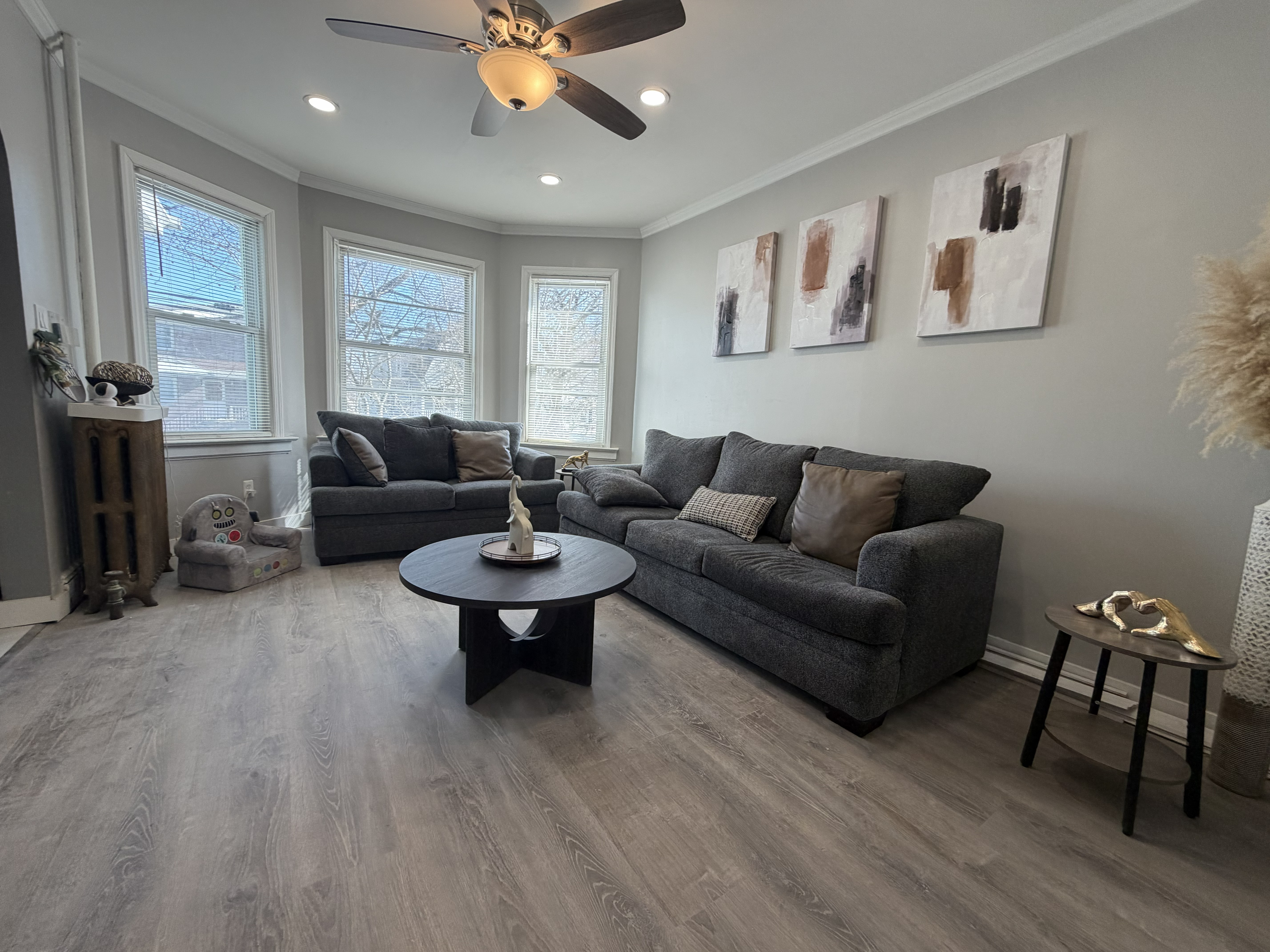 Ridgefield Park, New Jersey, 07660, United States, 3 Bedrooms Bedrooms, ,3 BathroomsBathrooms,Residential,For Sale,2048314