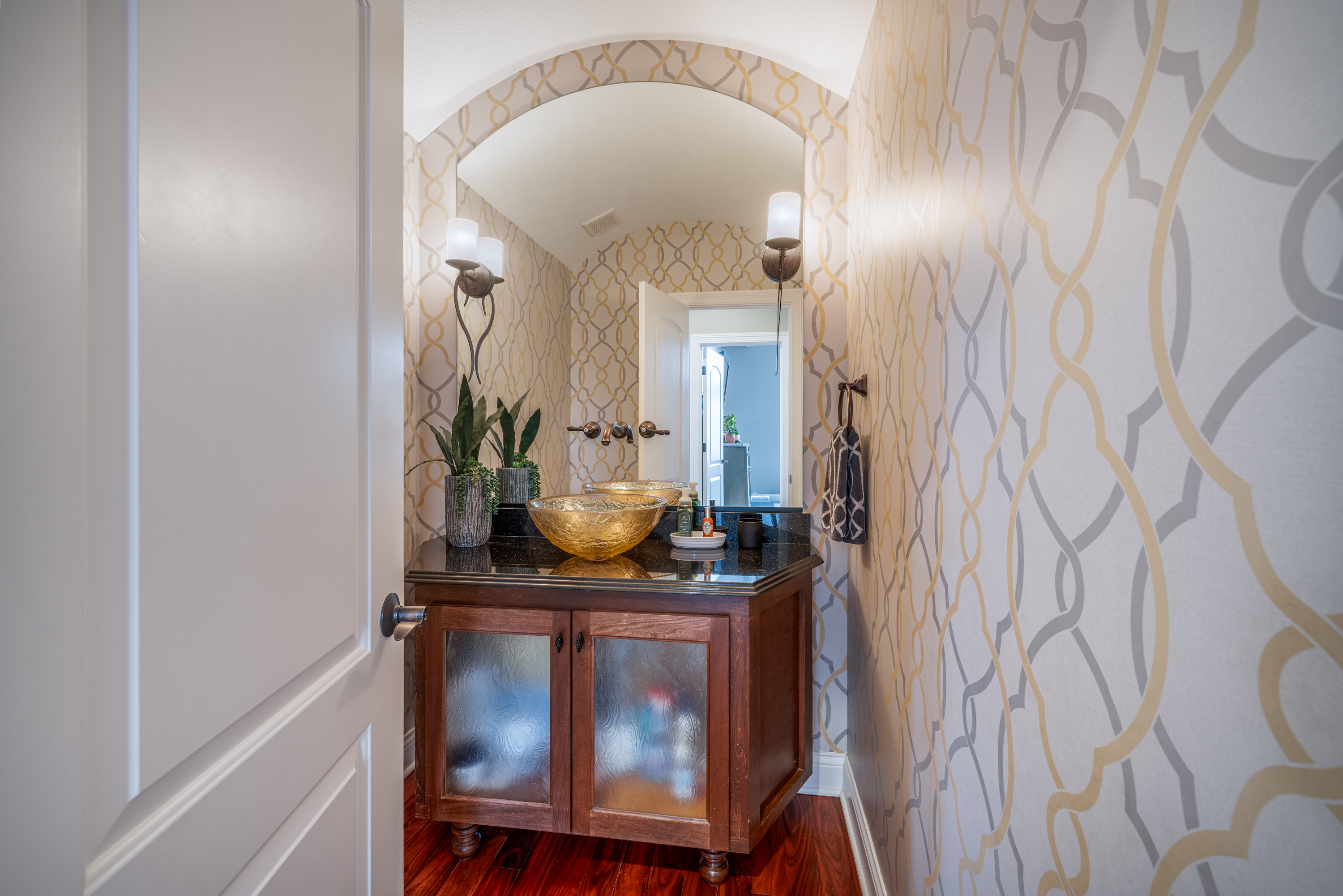 Strongsville, Ohio, 44136, United States, 4 Bedrooms Bedrooms, ,5 BathroomsBathrooms,Residential,For Sale,1988624