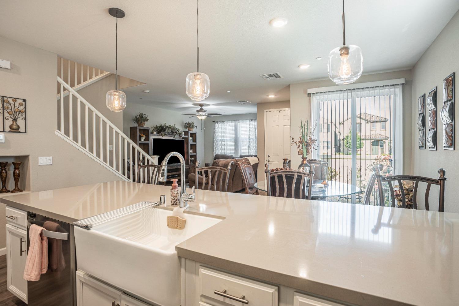 Sacramento, California, 95834, United States, 3 Bedrooms Bedrooms, ,3 BathroomsBathrooms,Residential,For Sale,1896933