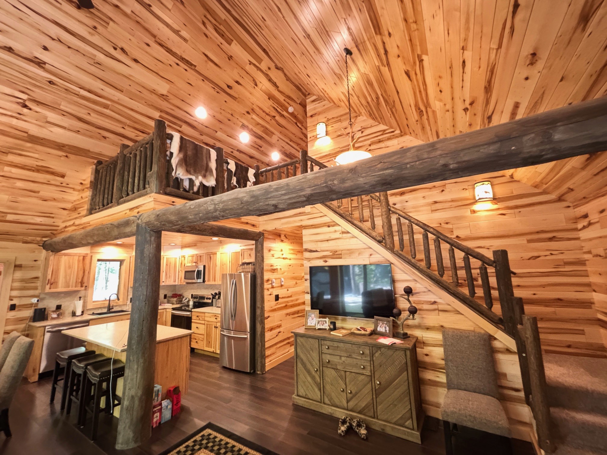 Boulder Junction, Wisconsin, 54512, United States, 3 Bedrooms Bedrooms, ,3 BathroomsBathrooms,Residential,For Sale,1878844