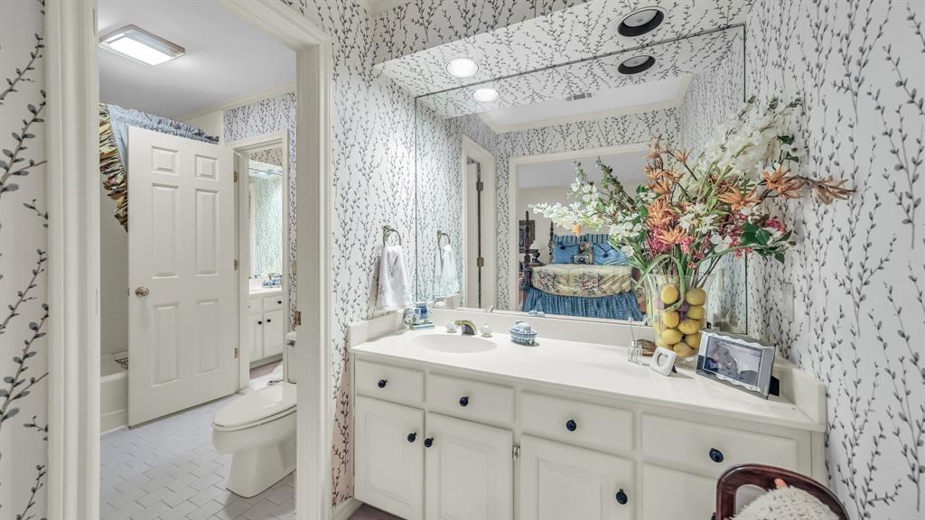 Fort Worth, Texas, 76109, United States, 3 Bedrooms Bedrooms, ,3 BathroomsBathrooms,Residential,For Sale,1850154