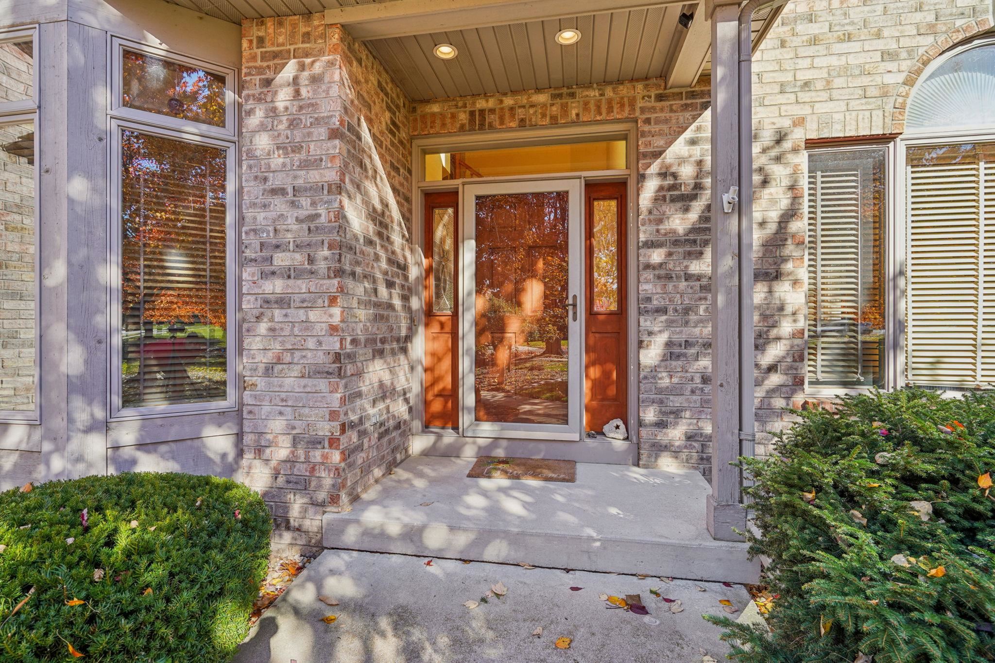 Waunakee, Wisconsin, 53597, United States, 4 Bedrooms Bedrooms, ,4 BathroomsBathrooms,Residential,For Sale,1987992