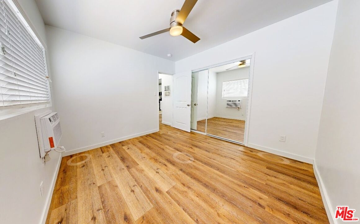 Los Angeles, California, 90066, United States, 4 Bedrooms Bedrooms, ,Residential,For Sale,1991184