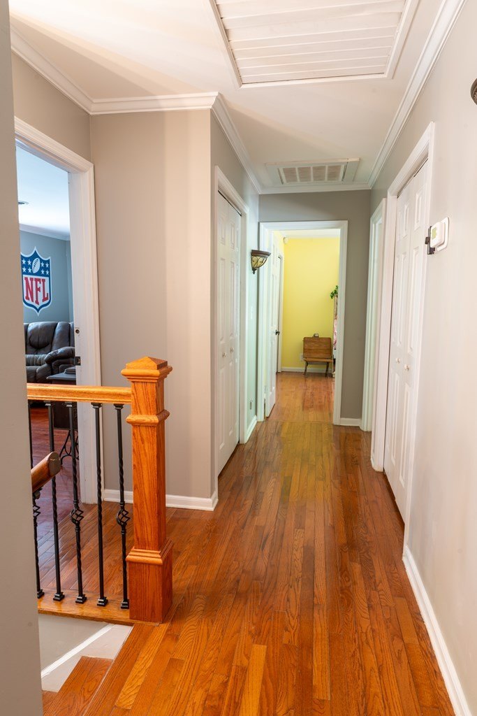 Prestonsburg, Kentucky, 41653, United States, 4 Bedrooms Bedrooms, ,5 BathroomsBathrooms,Residential,For Sale,2048061