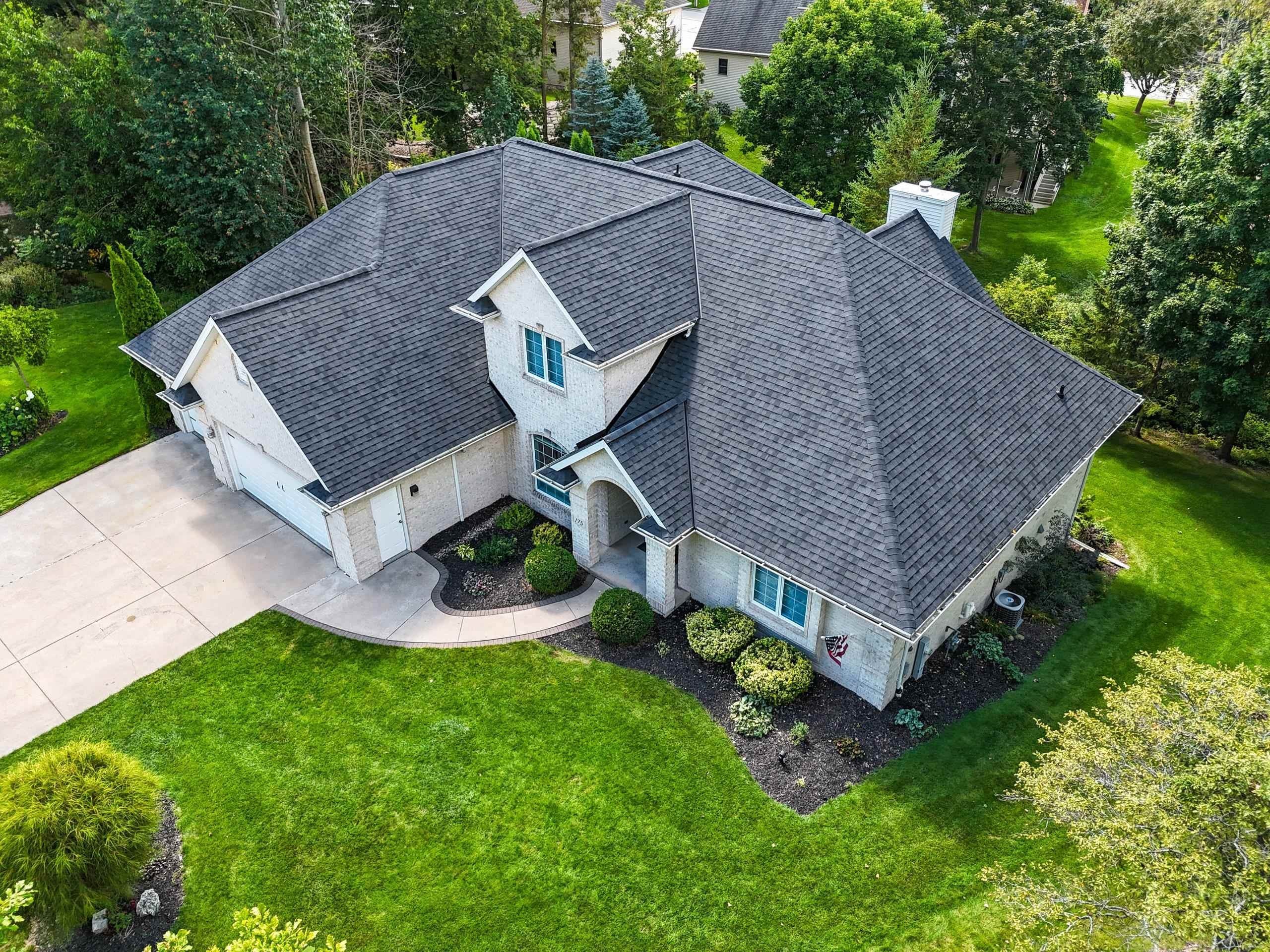 GREEN BAY, Wisconsin, 54302-5254, United States, 5 Bedrooms Bedrooms, ,4 BathroomsBathrooms,Residential,For Sale,1975812