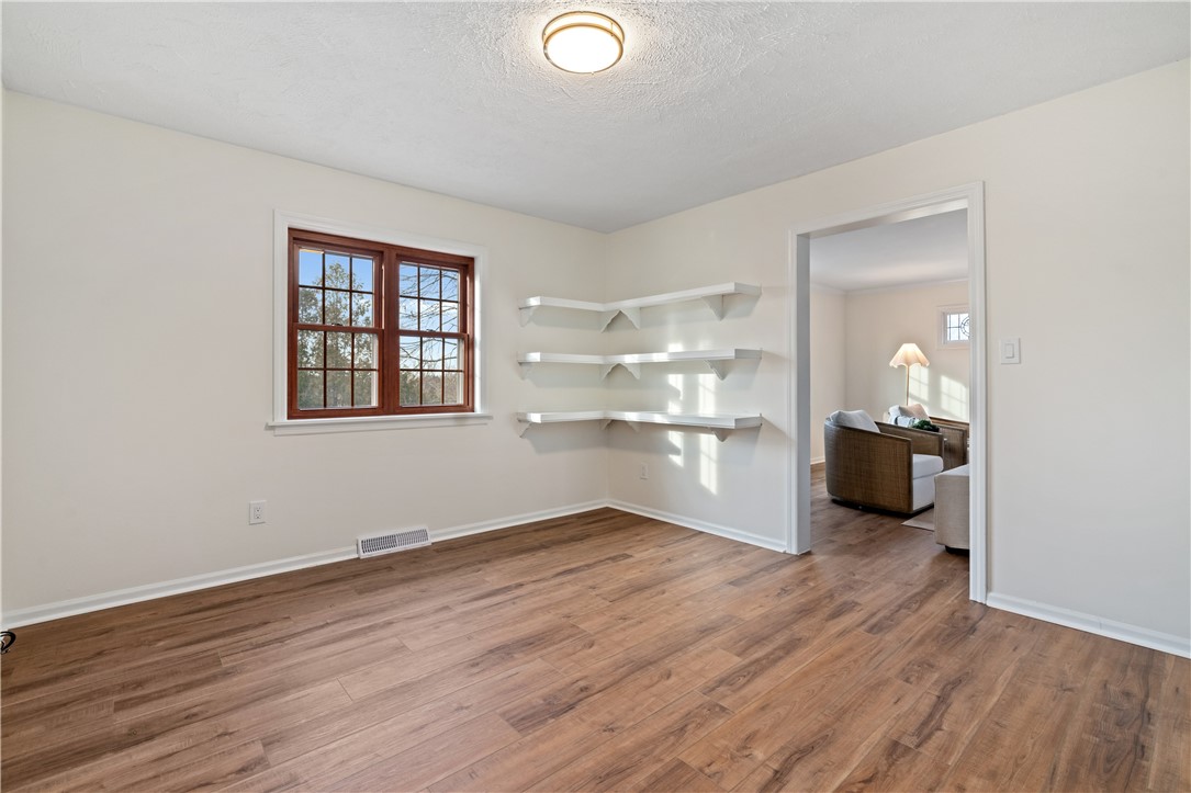 Whitehall, Pennsylvania, 15236, United States, 5 Bedrooms Bedrooms, ,4 BathroomsBathrooms,Residential,For Sale,2002171