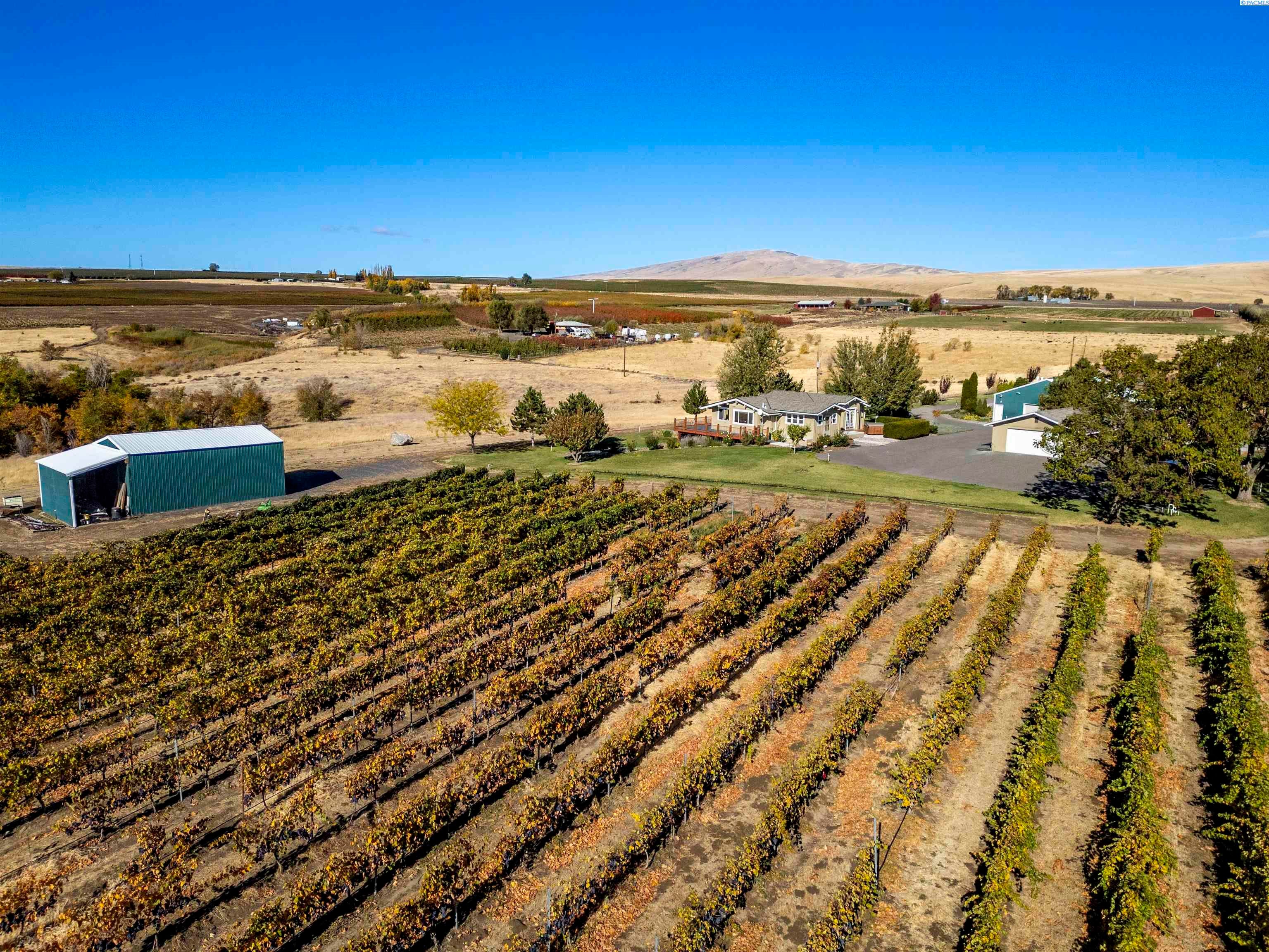 Benton City, Washington, 99320, United States, 3 Bedrooms Bedrooms, ,2 BathroomsBathrooms,Residential,For Sale,1992566