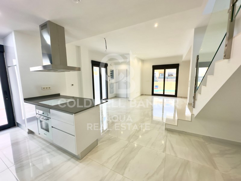 Polop, Comunidad Valenciana, ES, 3 Bedrooms Bedrooms, ,3 BathroomsBathrooms,Residential,For Sale,1846516