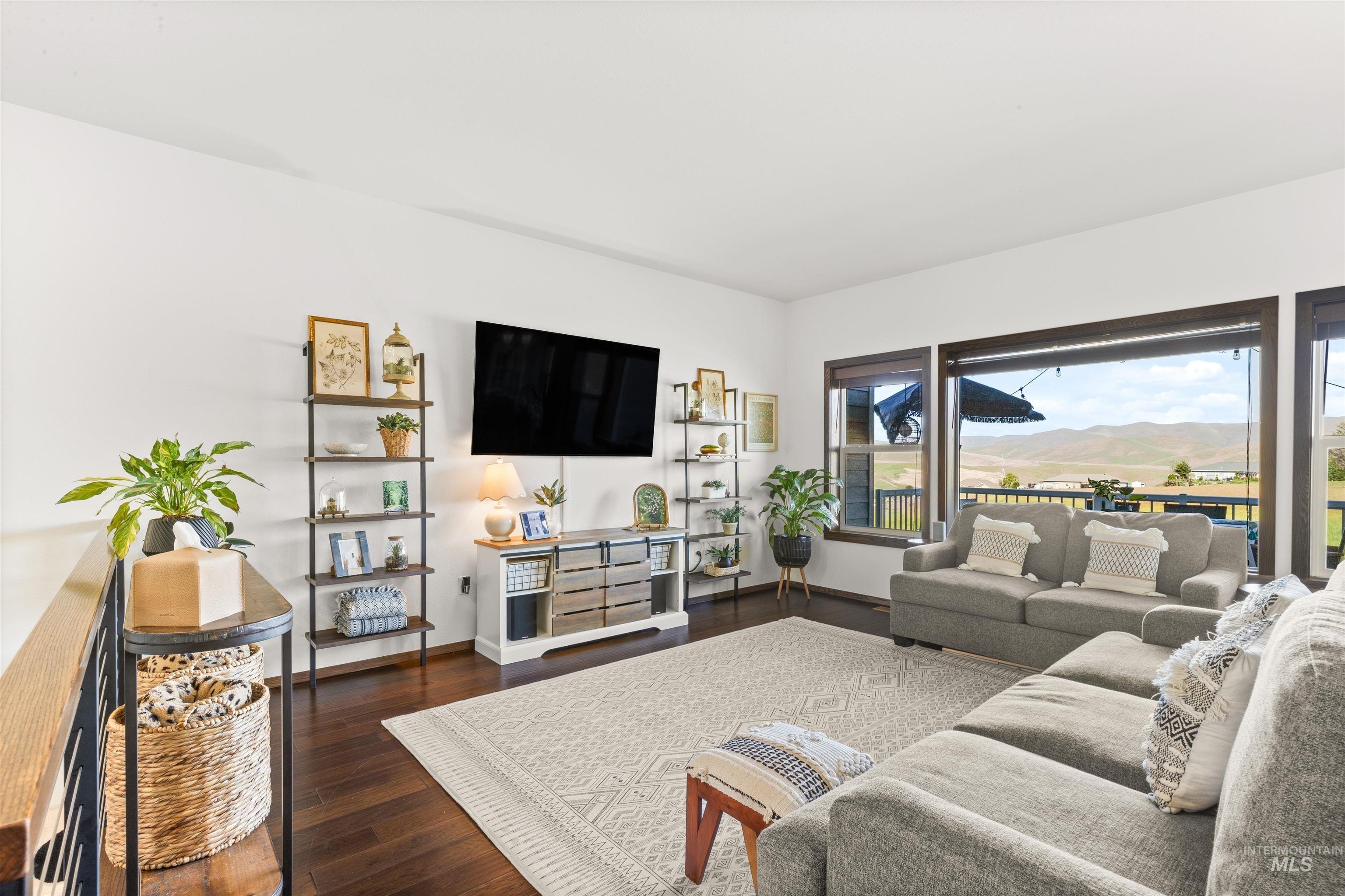 Clarkston, Washington, 99403, United States, 4 Bedrooms Bedrooms, ,3 BathroomsBathrooms,Residential,For Sale,1976590