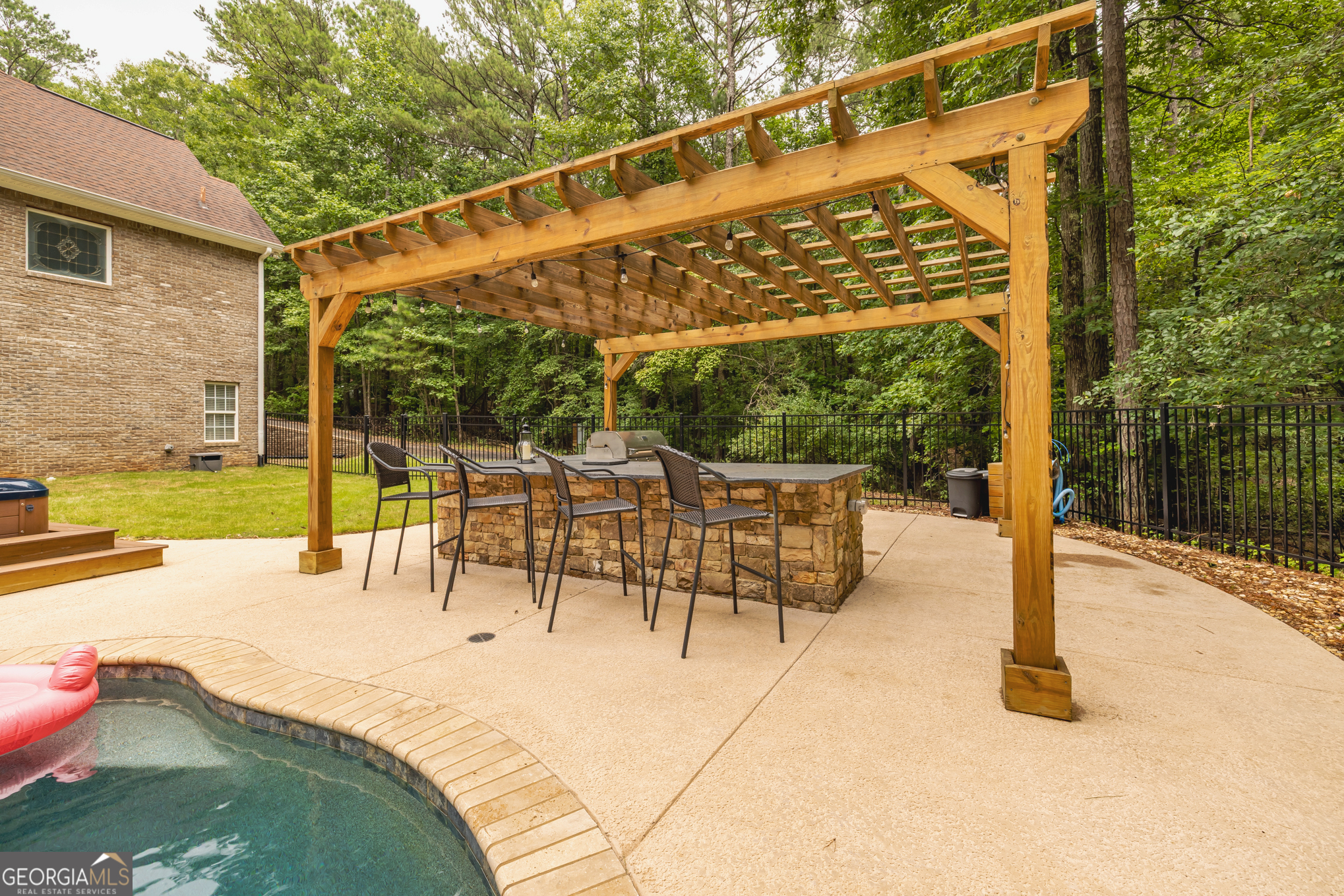 Newnan, Georgia, 30263, United States, 4 Bedrooms Bedrooms, ,5 BathroomsBathrooms,Residential,For Sale,1932602