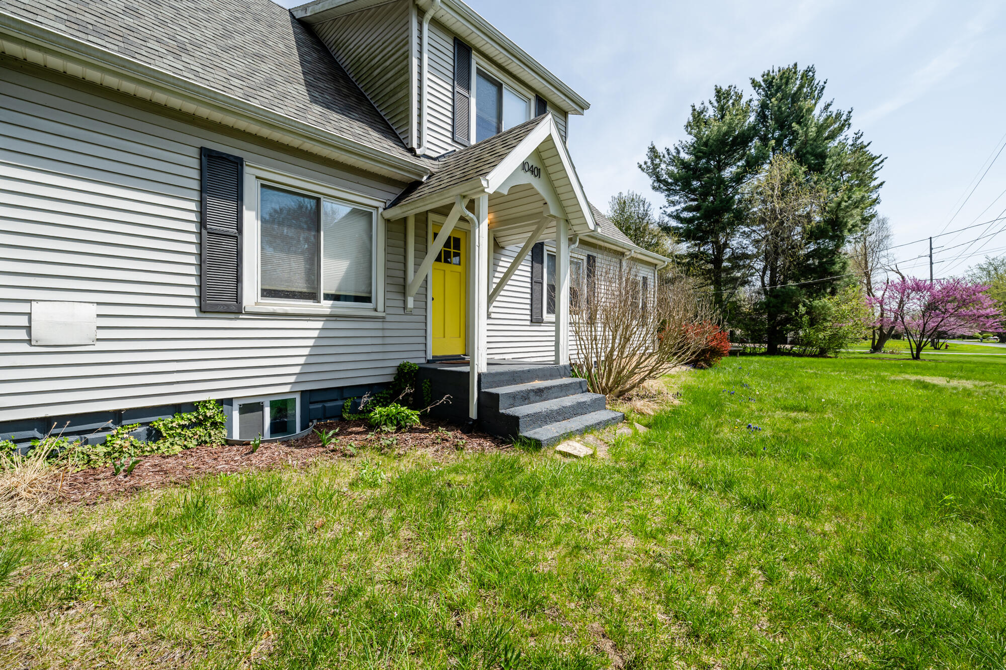 Bridgman, Michigan, 49106, United States, 6 Bedrooms Bedrooms, ,5 BathroomsBathrooms,Residential,For Sale,1921527