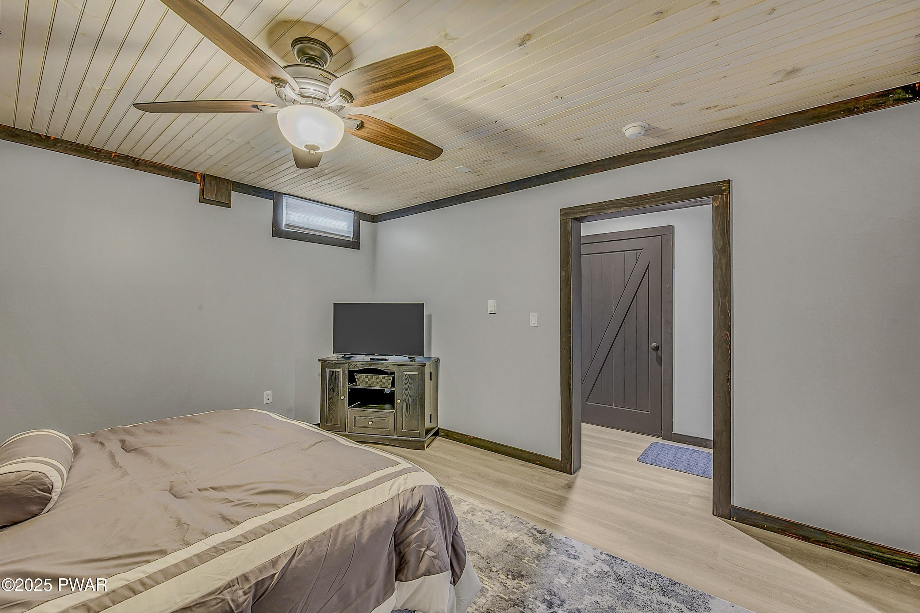 Lake Ariel, Pennsylvania, 18436, United States, 4 Bedrooms Bedrooms, ,4 BathroomsBathrooms,Residential,For Sale,1998731