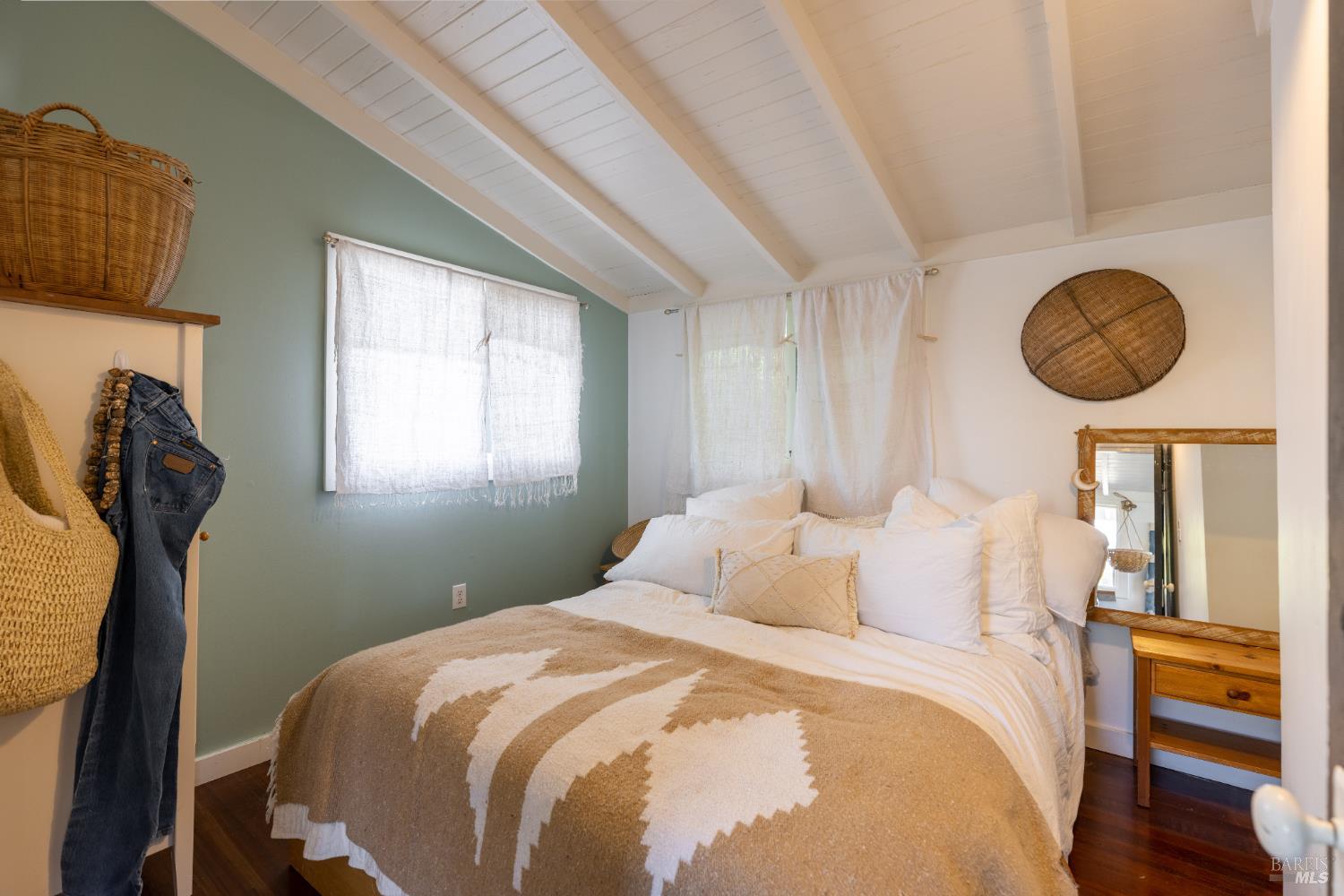 Stinson Beach, California, 94970, United States, 1 Bedroom Bedrooms, ,1 BathroomBathrooms,Residential,For Sale,1838443