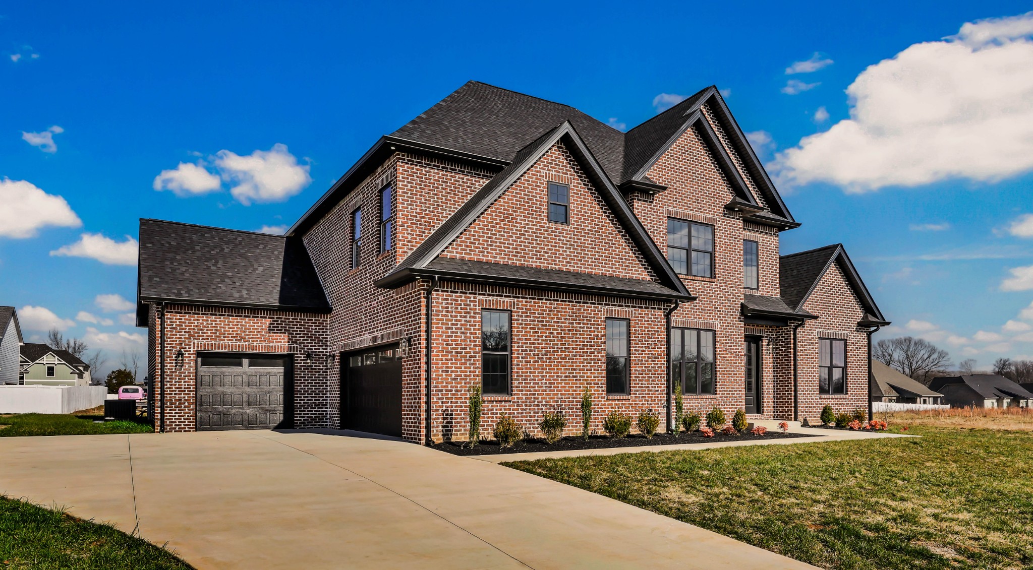 Clarksville, Tennessee, 37043, United States, 4 Bedrooms Bedrooms, ,3 BathroomsBathrooms,Residential,For Sale,1975956