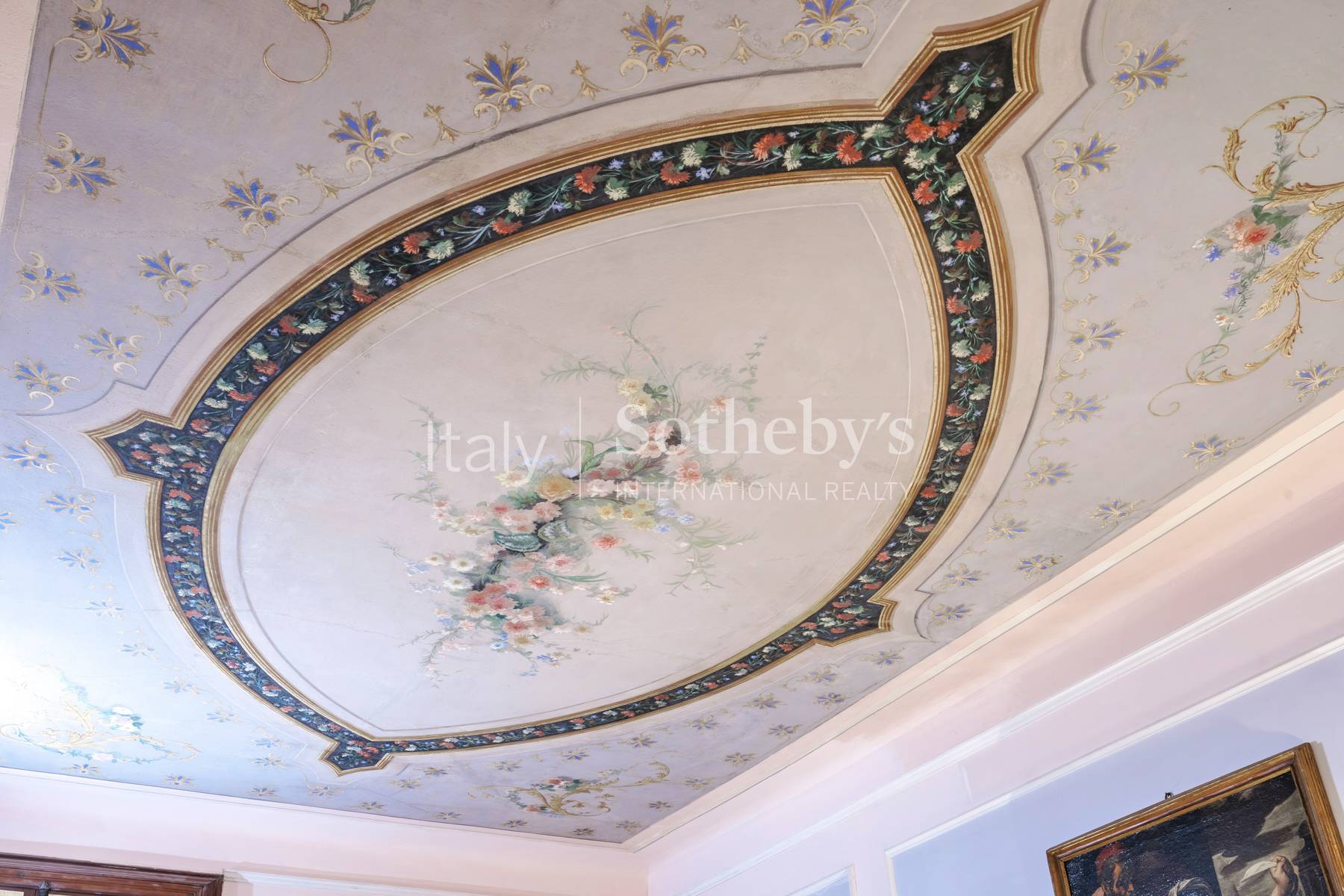  Iconic frescoed residence with terrace in Piazza delle Erbe - 物件實景