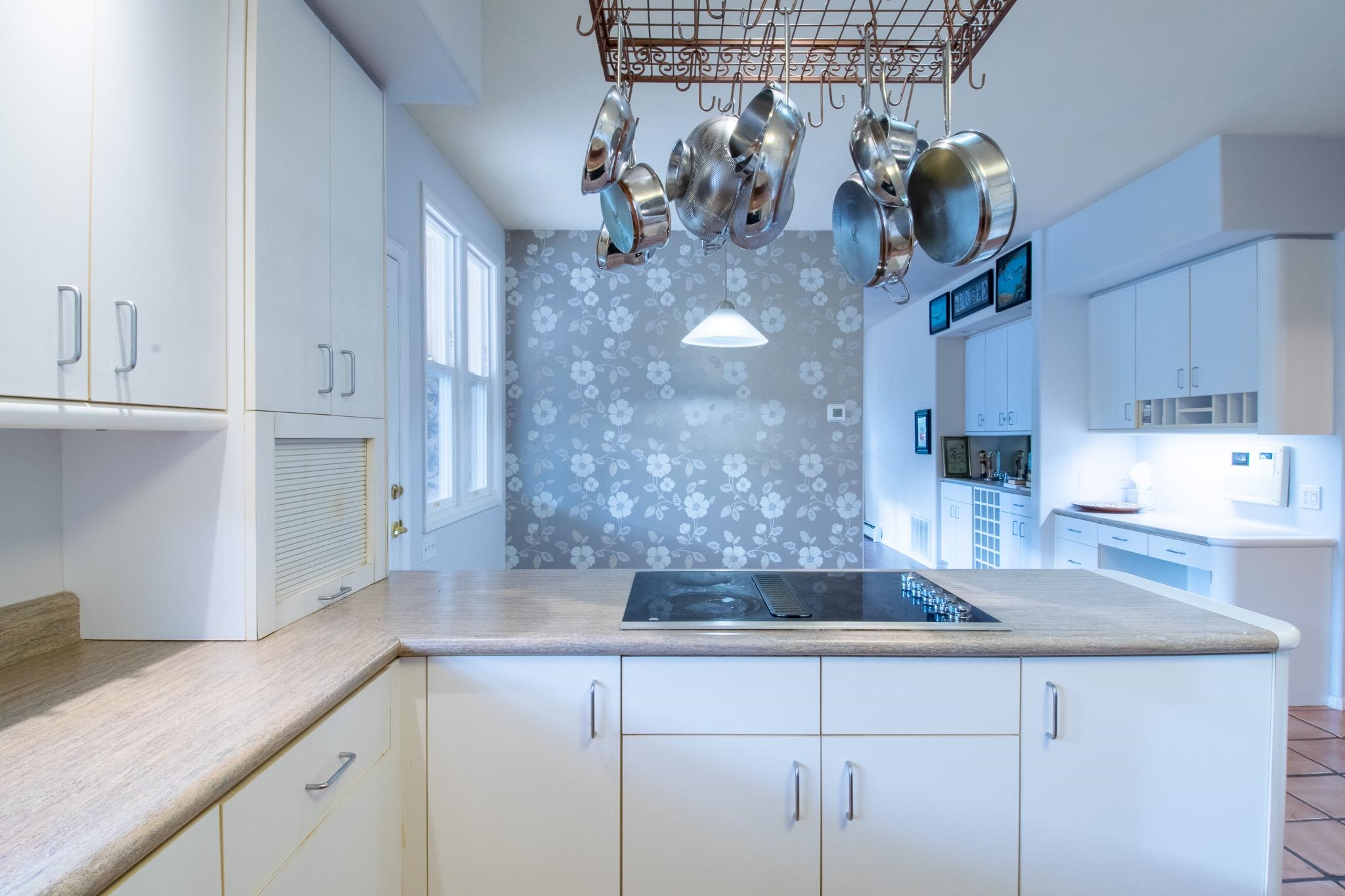 Grand Junction, Colorado, 81507, United States, 5 Bedrooms Bedrooms, ,3 BathroomsBathrooms,Residential,For Sale,1989085