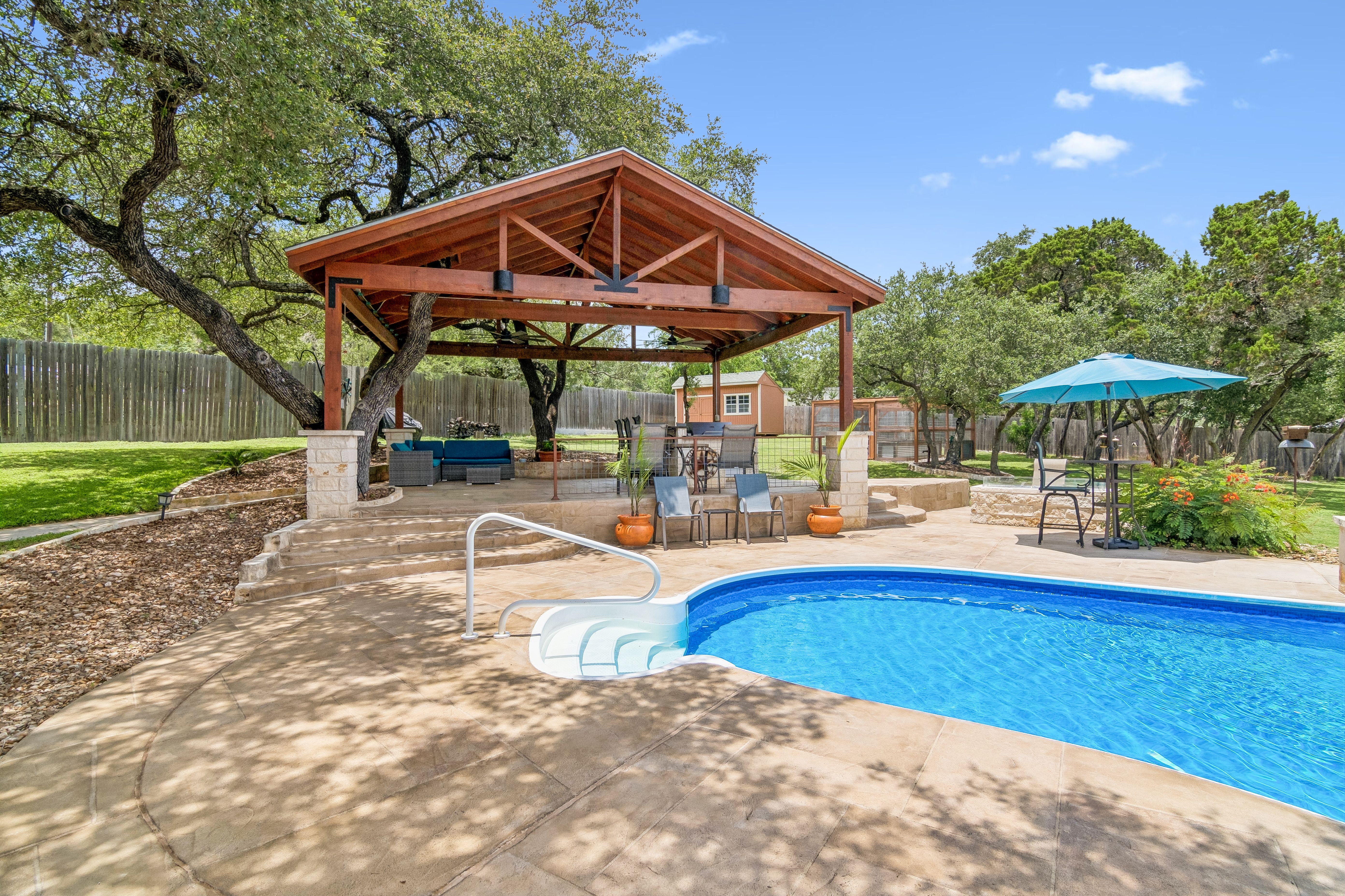 Pool, Pavilion & Peaceful Hill Country Living - 物件實景