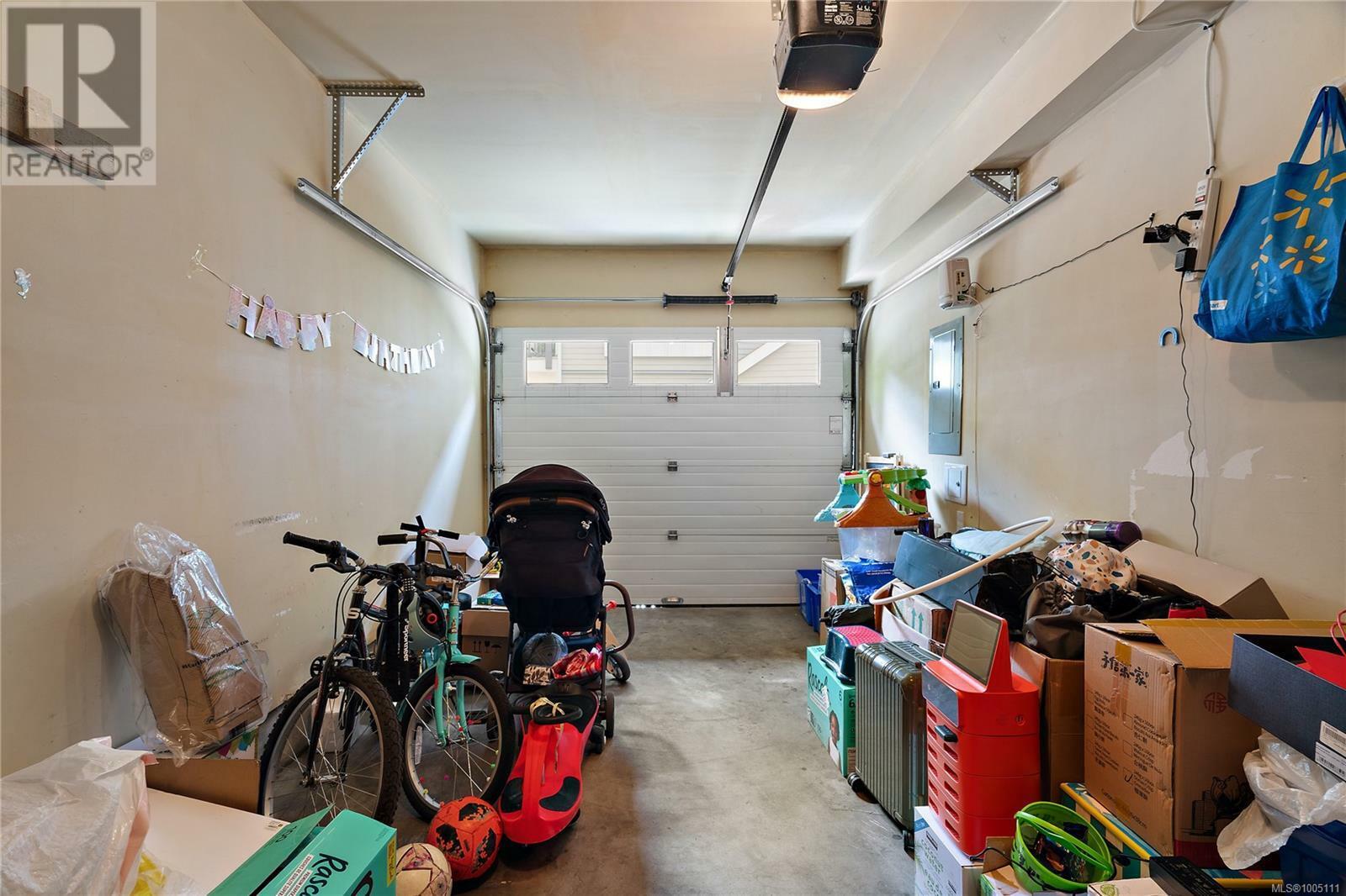 VICTORIA, British Columbia, V8T 0A3, CA, 3 Bedrooms Bedrooms, ,3 BathroomsBathrooms,Residential,For Sale,1883678