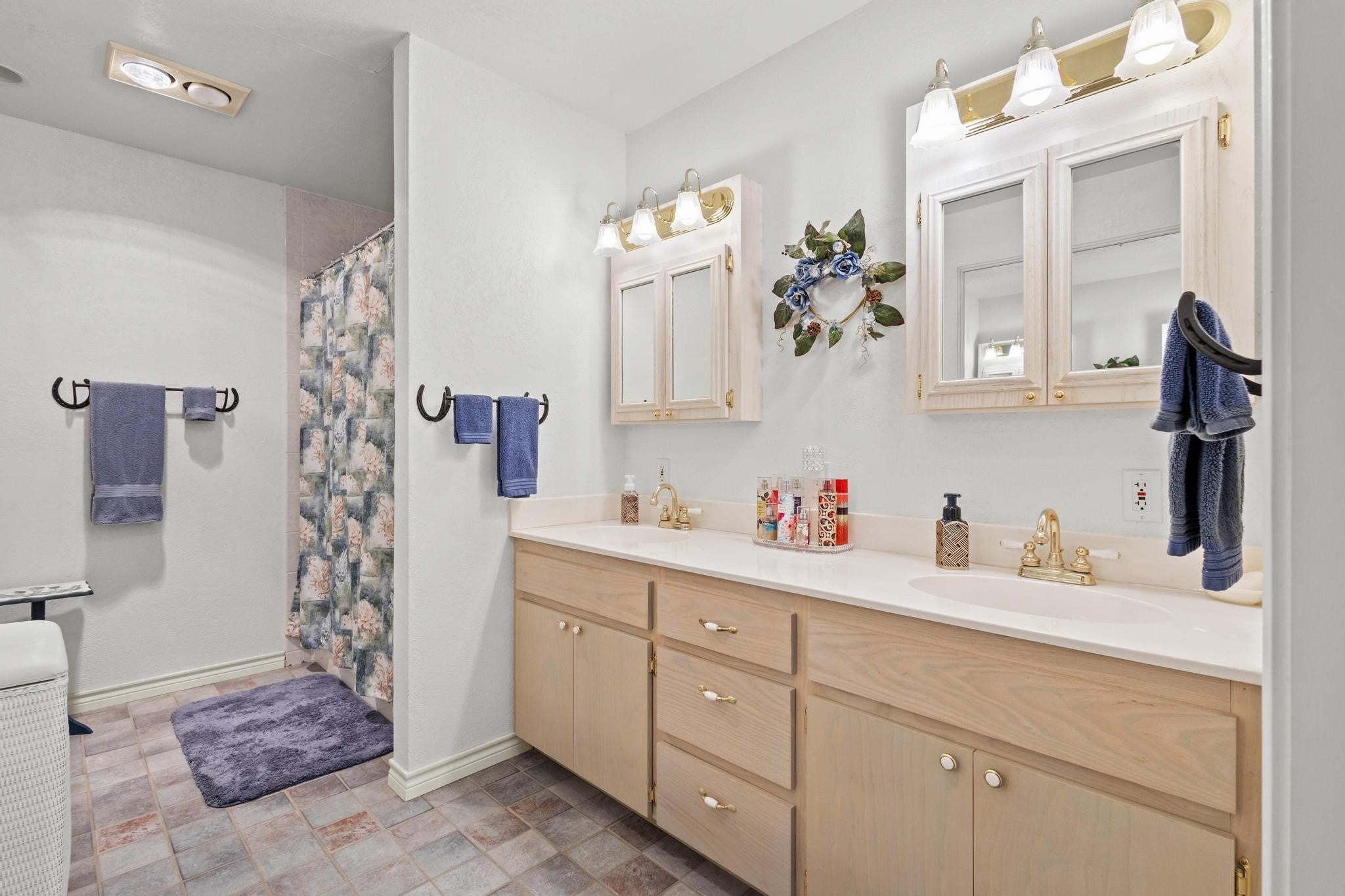 Ivanhoe, Texas, 75447, United States, 3 Bedrooms Bedrooms, ,2 BathroomsBathrooms,Residential,For Sale,1974689