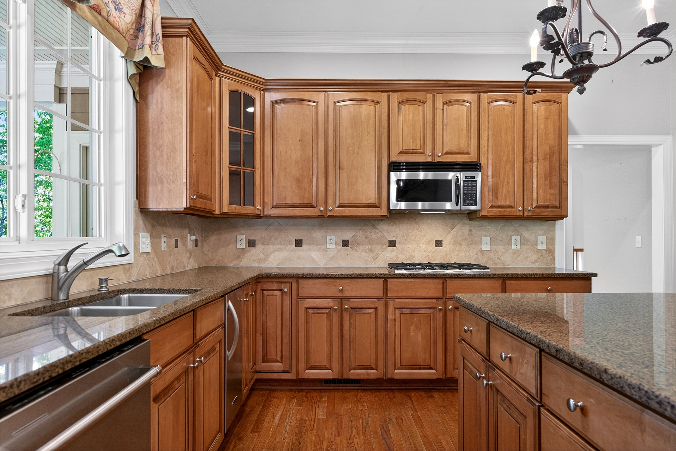  Beautifully Updated Ranch-Style Home in the Prestigious Achasta Golf Community - 物件實景
