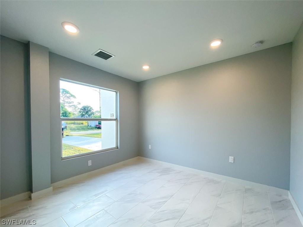 Lehigh Acres, Florida, 33973, United States, 6 Bedrooms Bedrooms, ,4 BathroomsBathrooms,Residential,For Sale,1872898